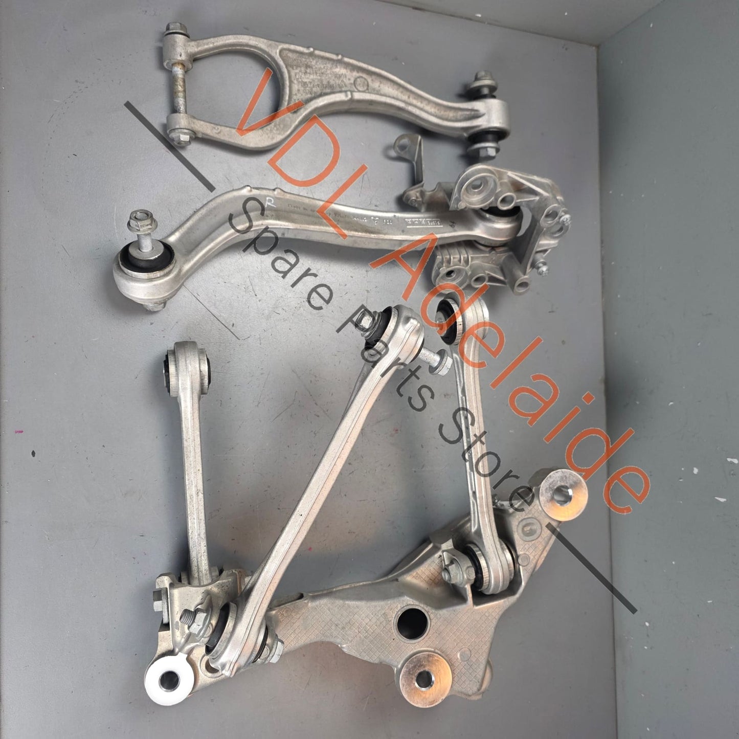99133115211 9P1505224B 99133105321 99133104703 Porsche 911 991 Right Rear Suspension Arm Assembly Upper & Lower Control Arms