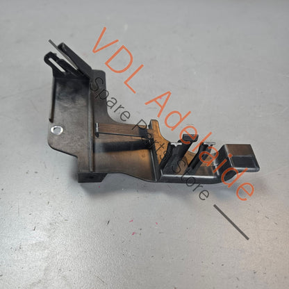 99160625701    Porsche 911 991 Plastic Bracket for Wiring behind Left Tail Light 99160625701