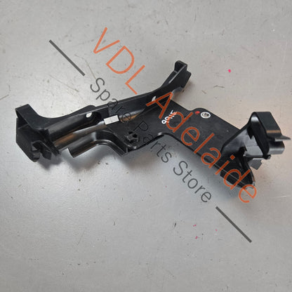 99160625801    Porsche 911 991 Plastic Bracket for Wiring behind Right Tail Light 99160625801