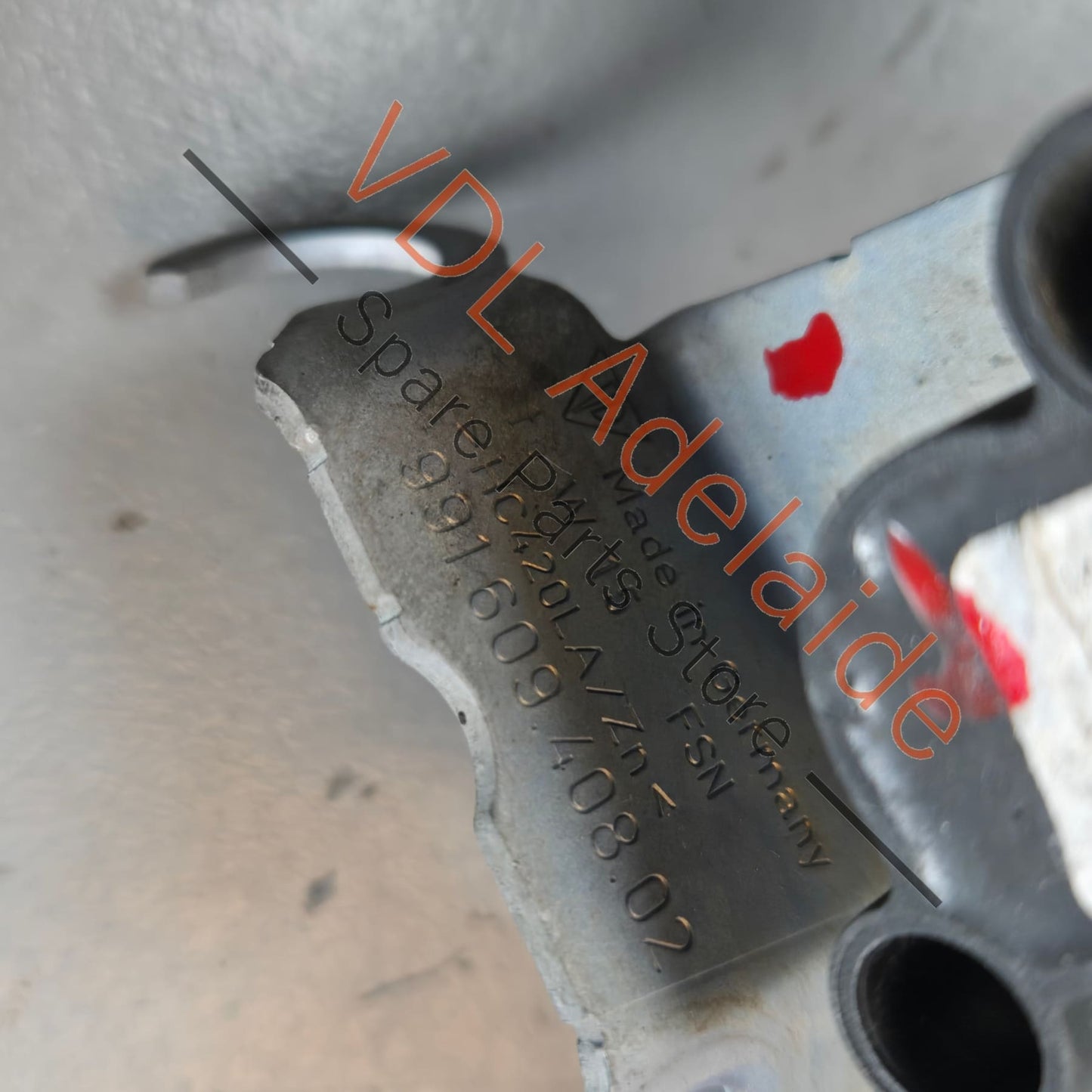 99160940802 99133302104   Porsche 911 Right Rear Suspension Level Sensor 99160940802 99133302104