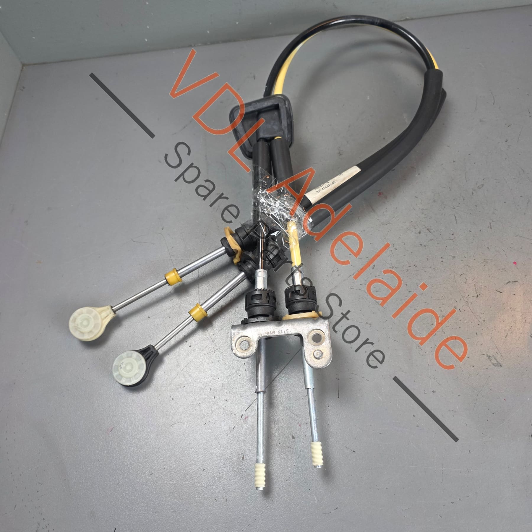 99142404100 992711007A   Porsche 911 Manual Gear Shifter Cable 992711007A 99142404100
