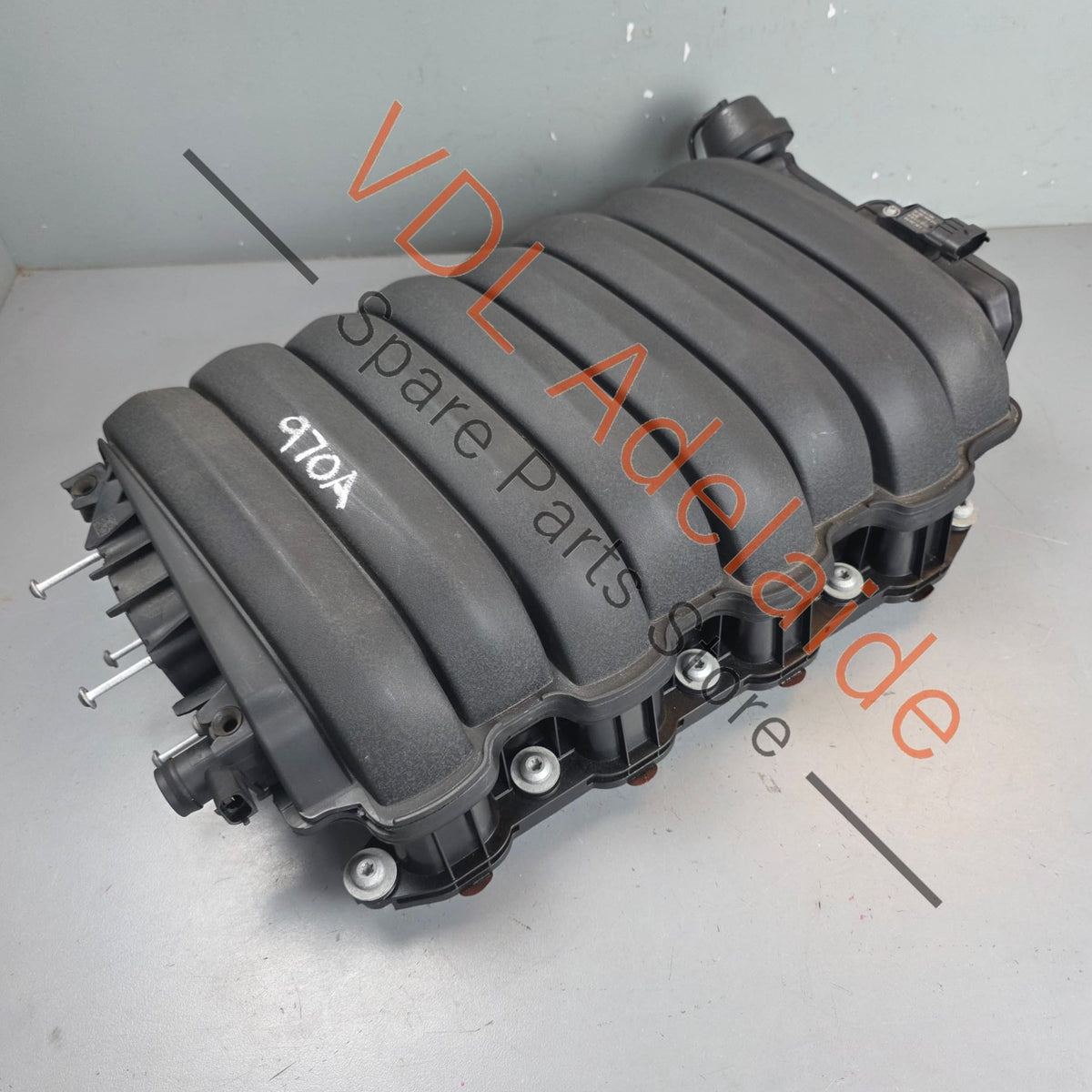 94811001642   Porsche Cayenne 4.8L Panamera V8 Inlet Intake Manifold 94811001642
