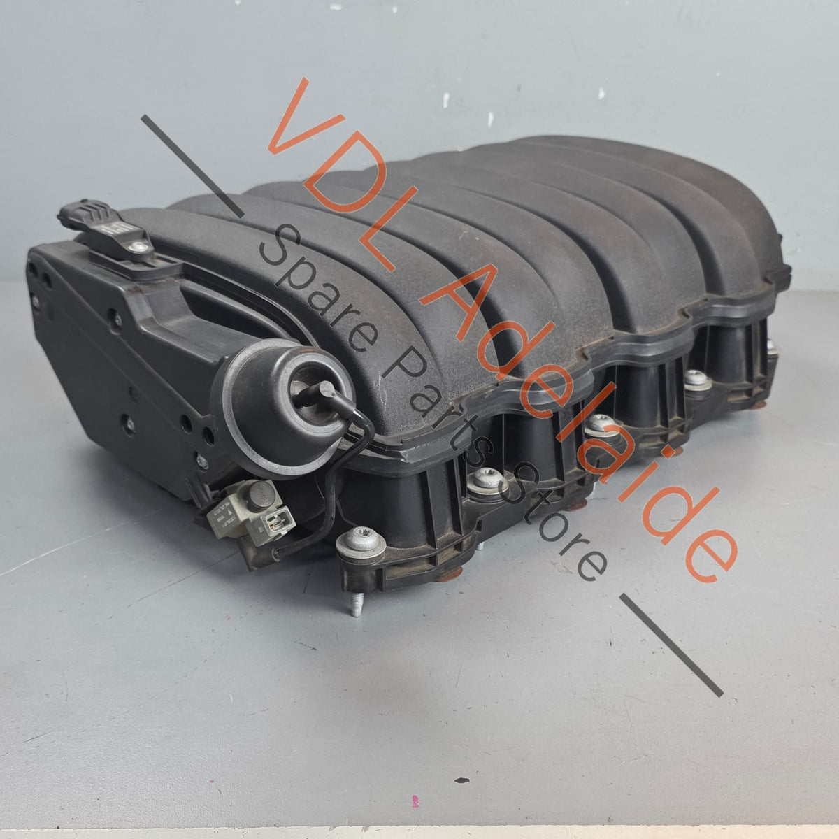 94811001642   Porsche Cayenne 4.8L Panamera V8 Inlet Intake Manifold 94811001642