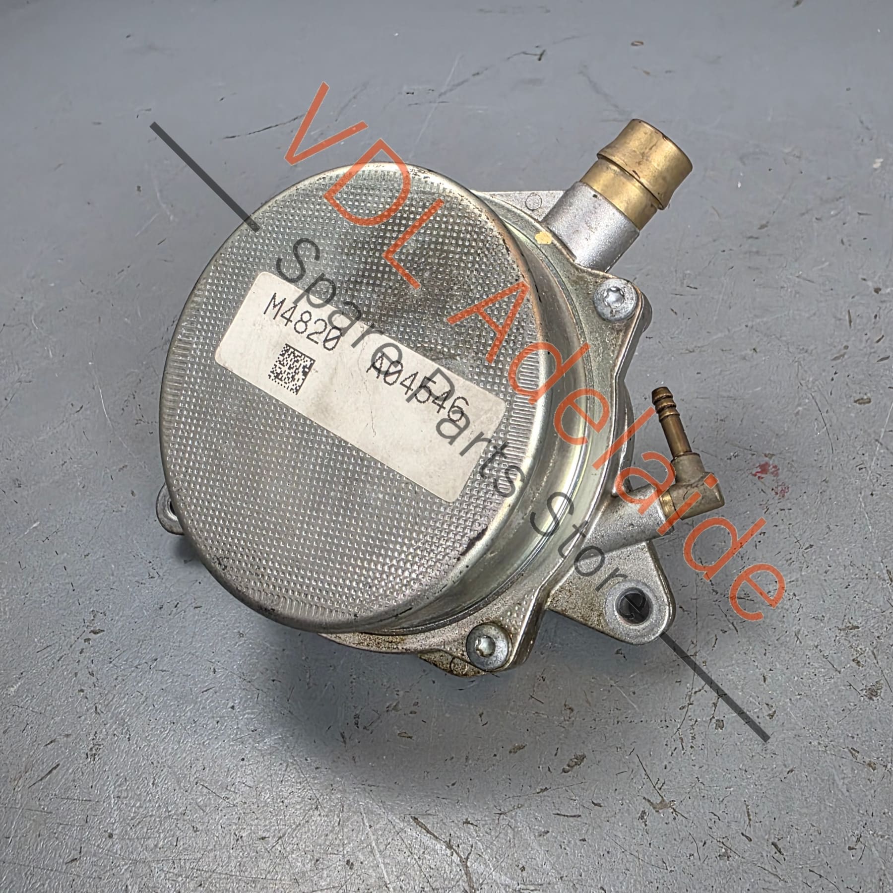 94811005005   Porsche Genuine Vacuum Pump 94811005008