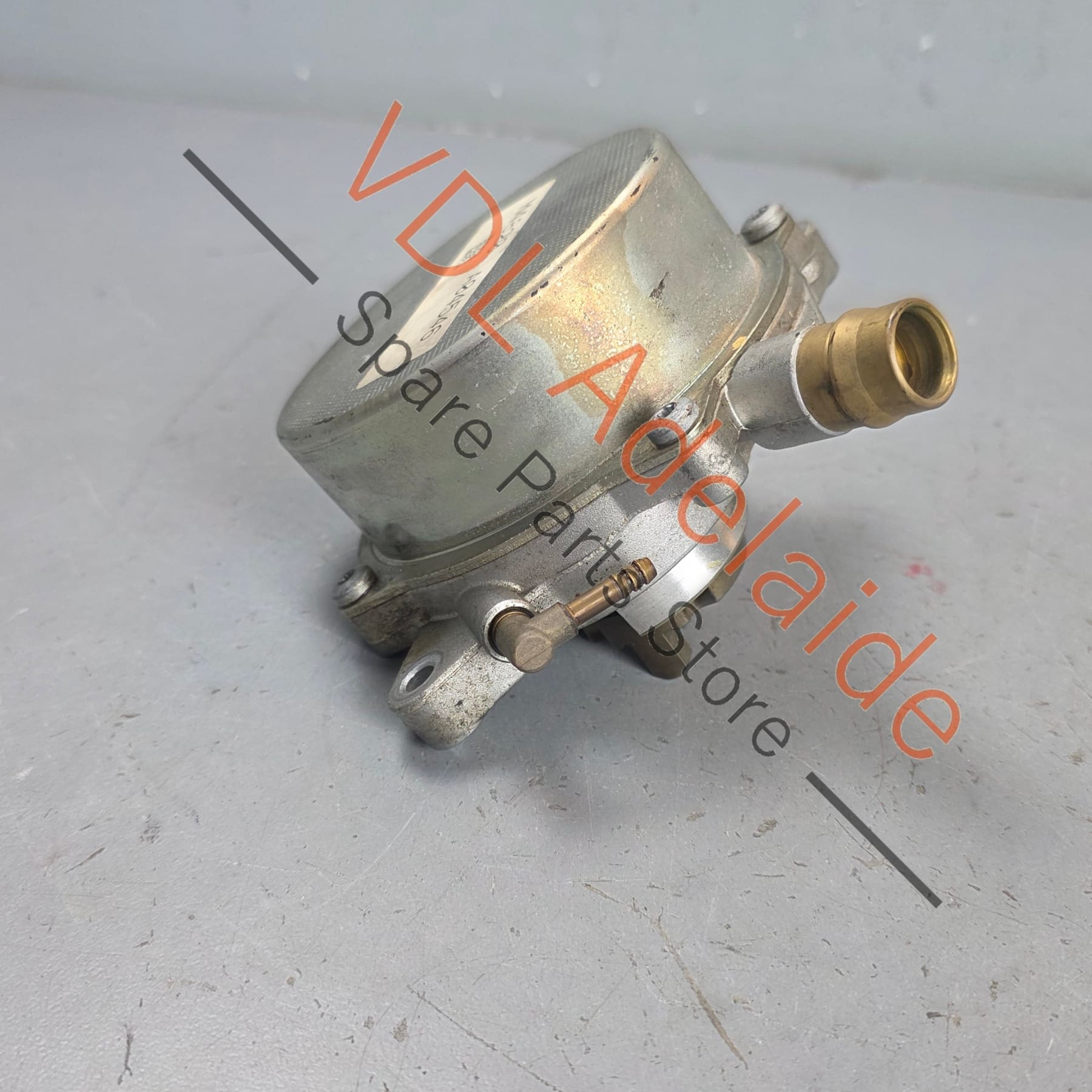 94811005005   Porsche Genuine Vacuum Pump 94811005008