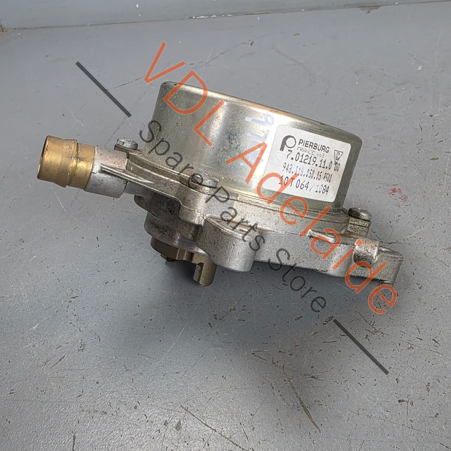 94811005005   Porsche Genuine Vacuum Pump 94811005008