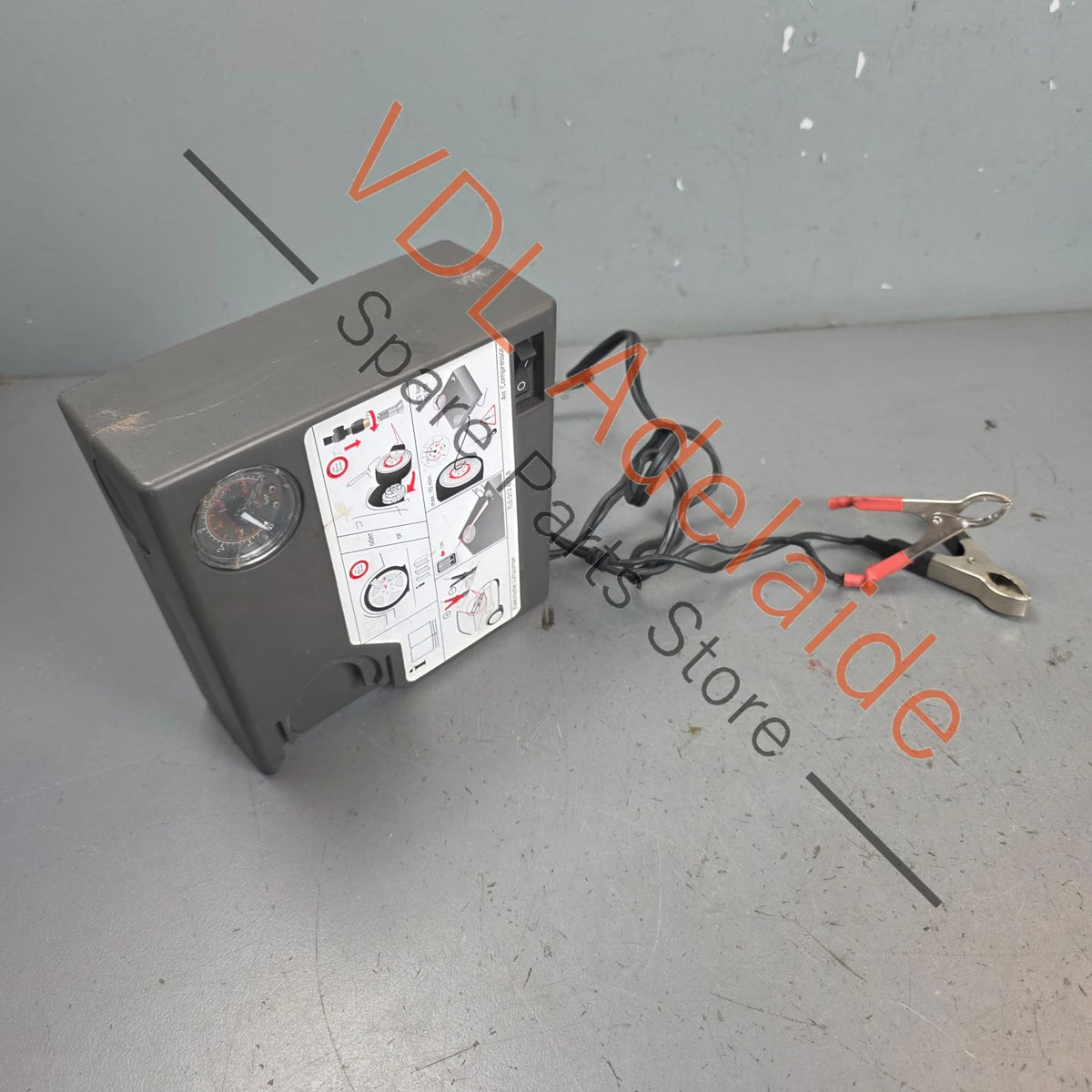 958012617 7L0012617B  Porsche Audi VW Emergency Tyre Pump Air Compressor 958012617 7L0012617B