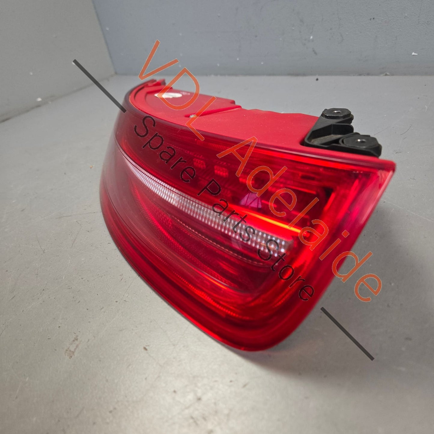 99163114316 99163114315  Porsche 911 991.1 Rear Left Tail Light 99163114316 Genuine OEM