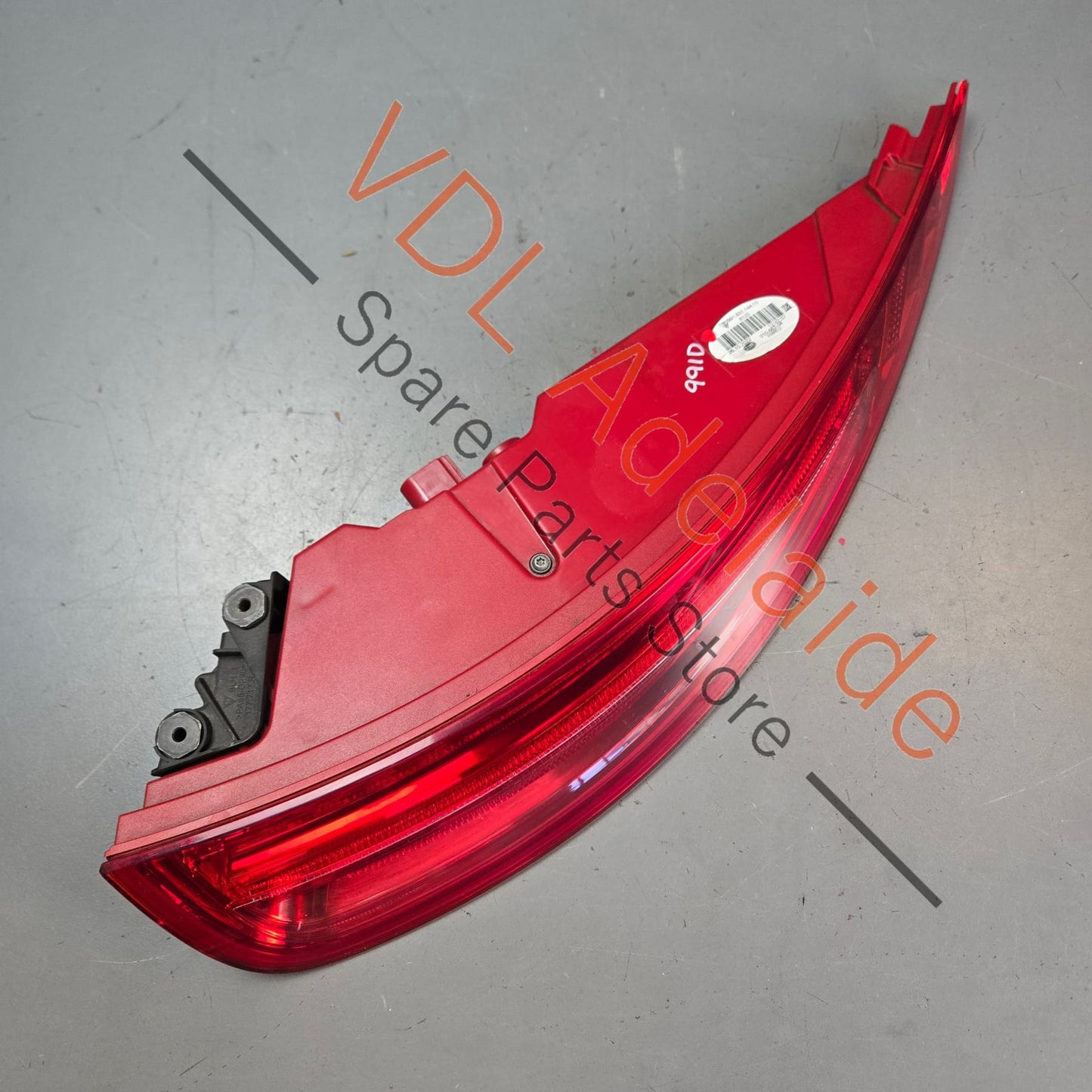 99163114416 99163114415  Porsche 911 991.1 Rear Right Tail Light 99163114416 Genuine OEM