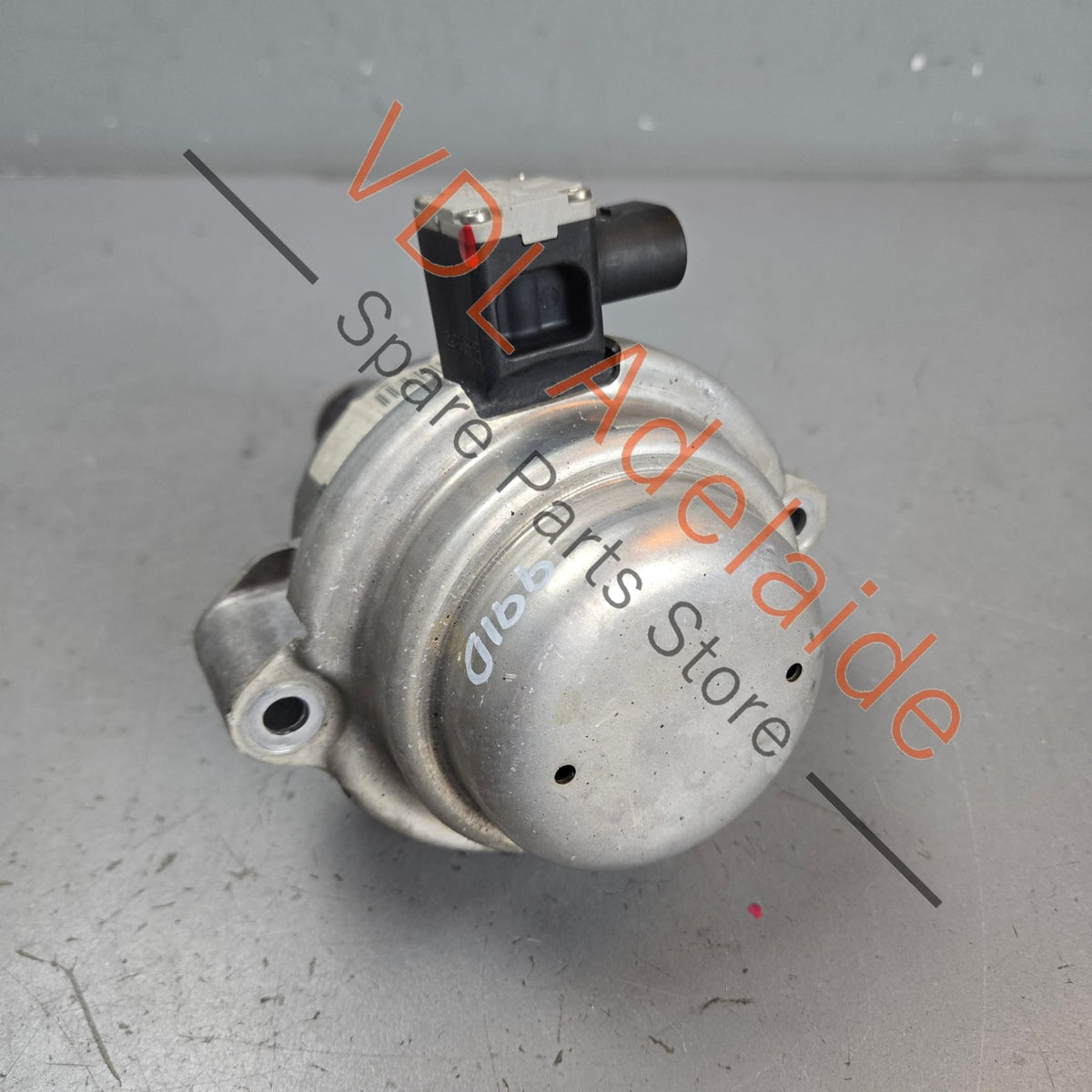 99137505907 99137505911  Porsche 911 991 Engine Mounting Hydro Mount 99137505911 99137505907