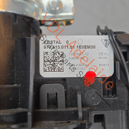 970613000000 97061304501 97061301101 Porsche 911 991 Steering Column Wiper Indicator Switch 97061301101 97061304501