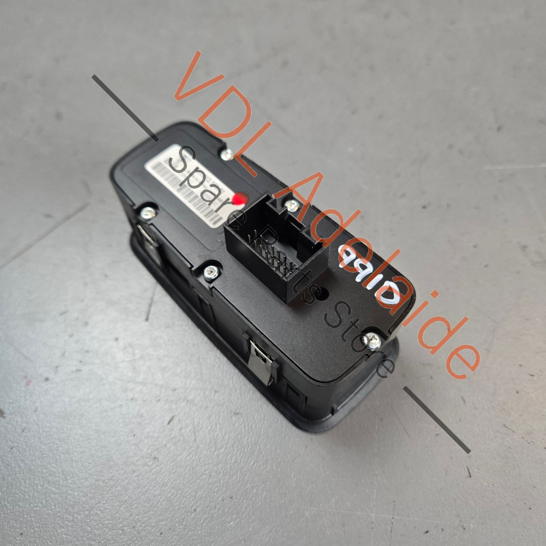 99161315501 99161315502  Genuine OEM Porsche 911 991 Drivers Window Switch 99161315502