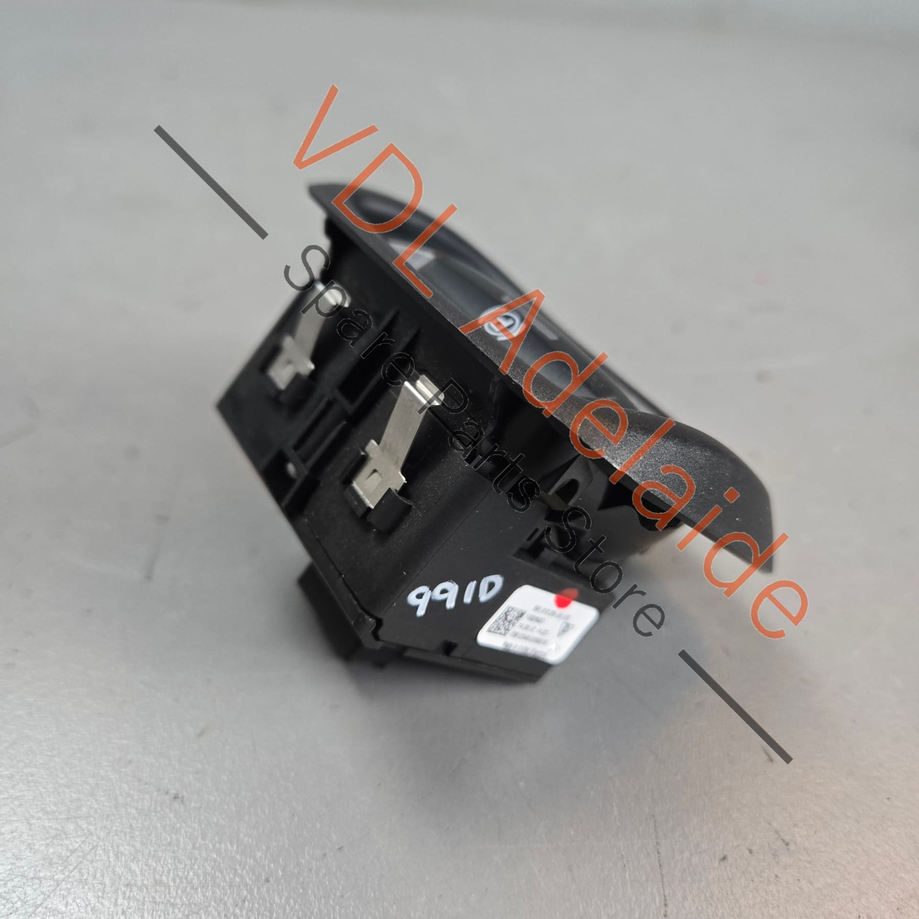 99161325101 99161325100  Porsche 911 991 Park Brake Switch 99161325100 99161325101