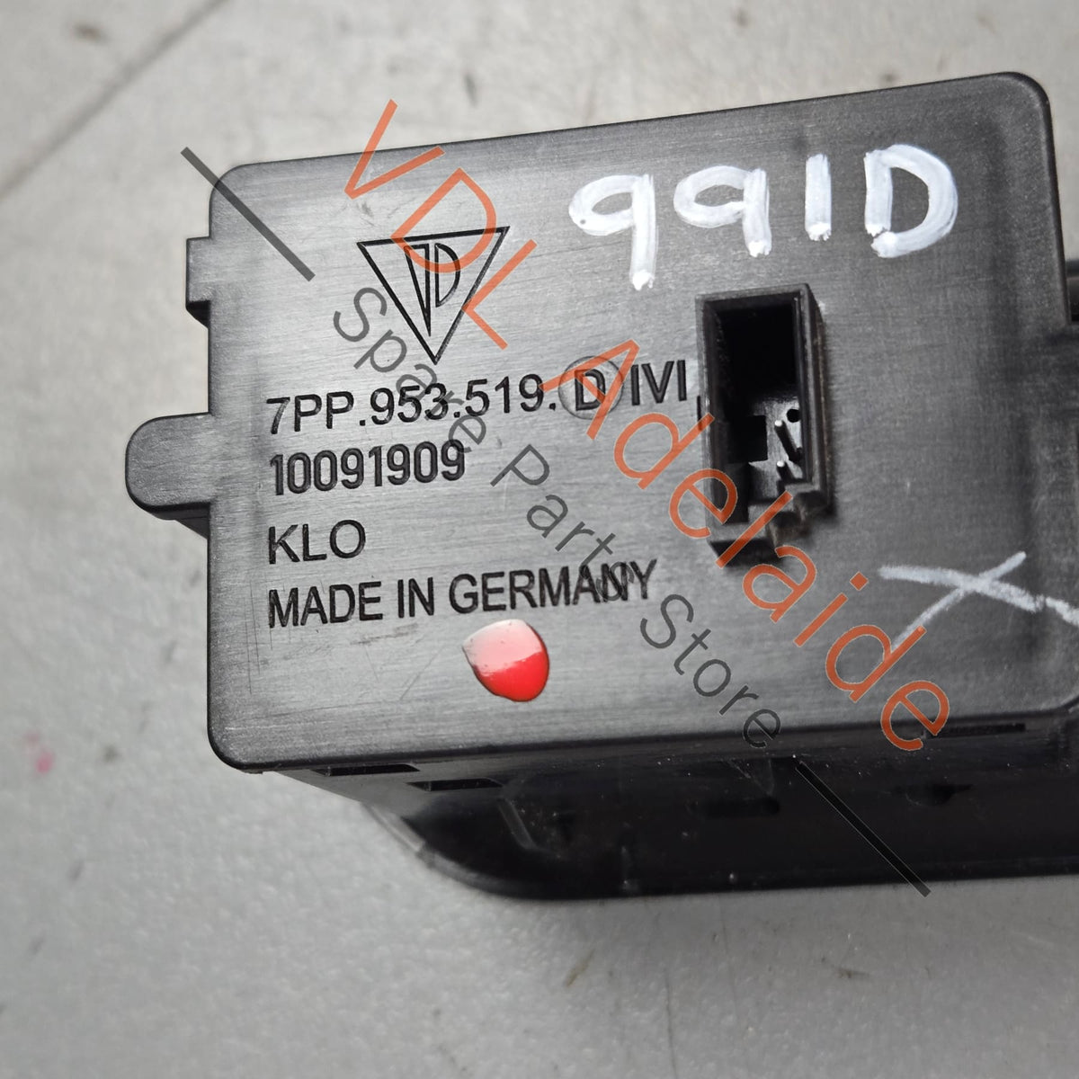7PP953519F 7PP953519D  Porsche 911 991 Electric Steering Column Adjustment Switch 7PP953519F IVI 7PP953519D