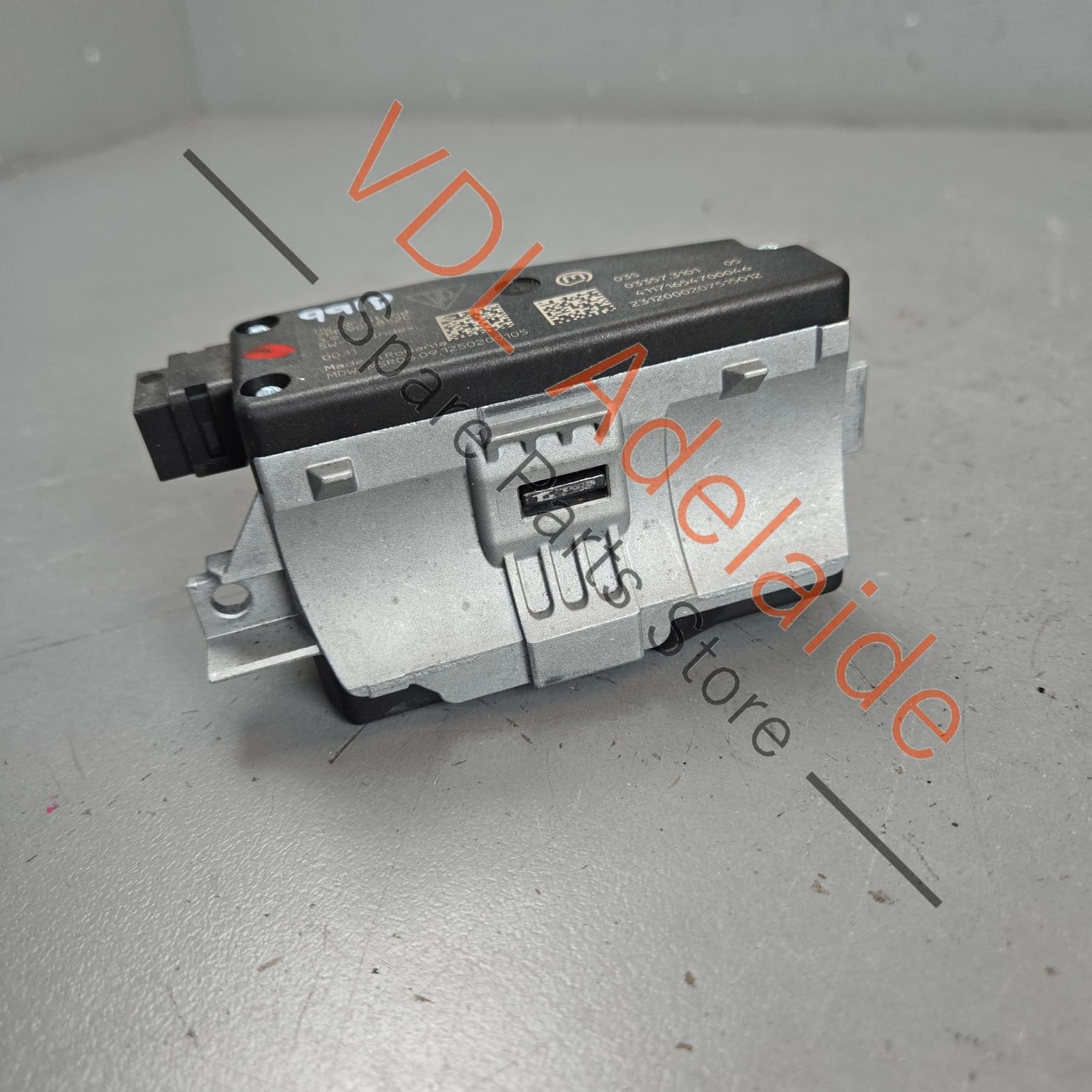 7PP905852C   Porsche 911 991 Electric Steering Column Lock Module 7PP905852C