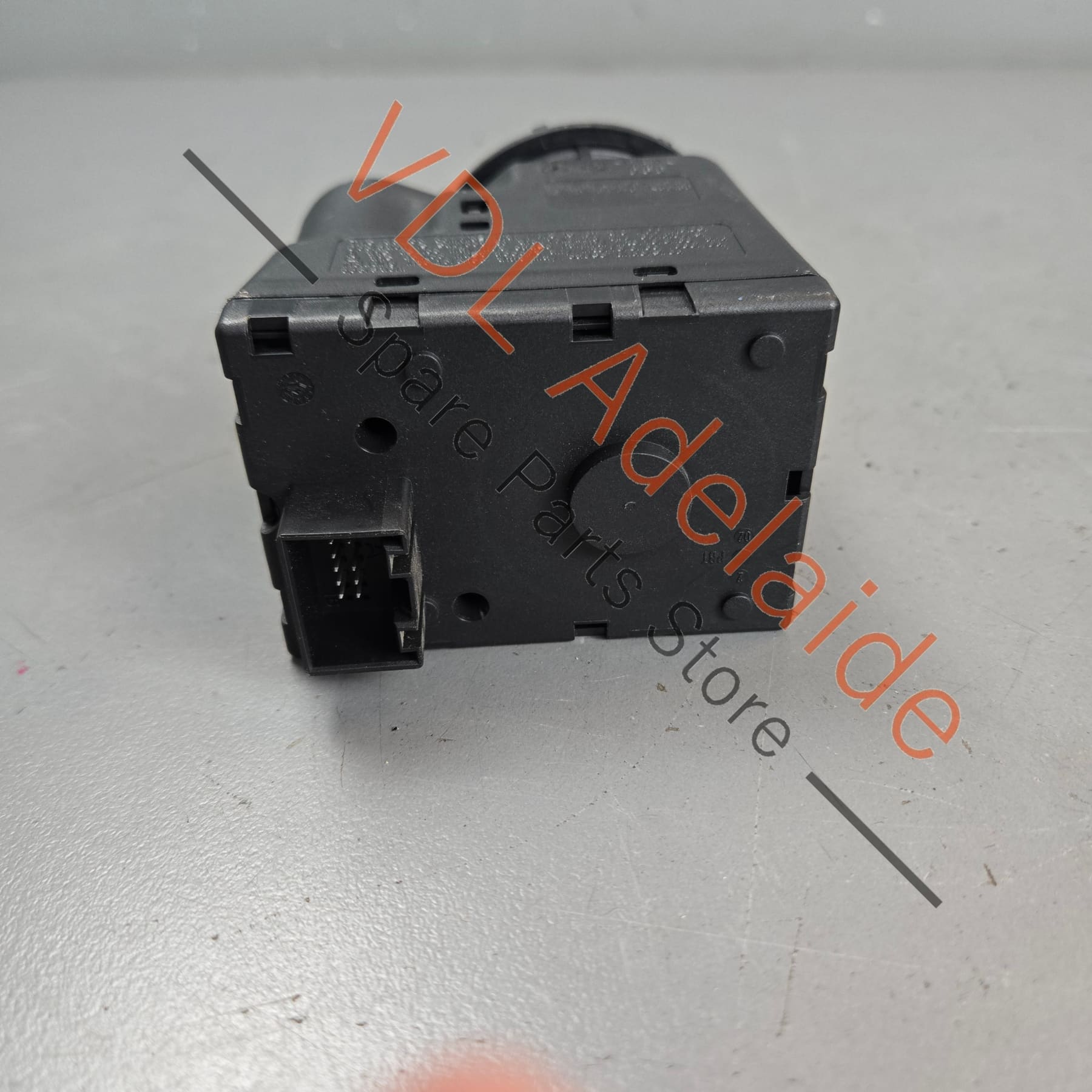 7PP905865F   Porsche 911 991 Ignition Switch 7PP905865F