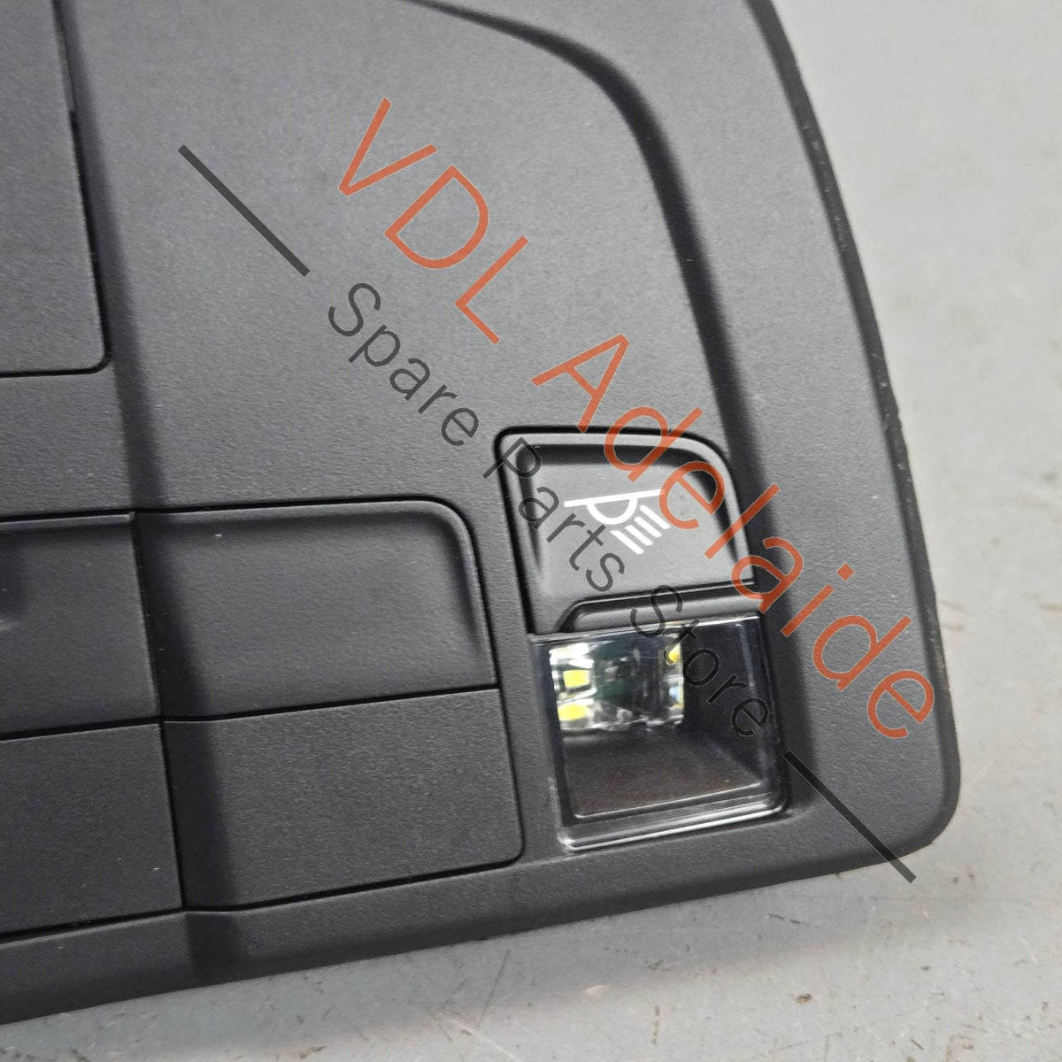 99161313410 99161313404  Porsche 911 991 Overhead Reading Dome Interior Light 99161313404 99161313410