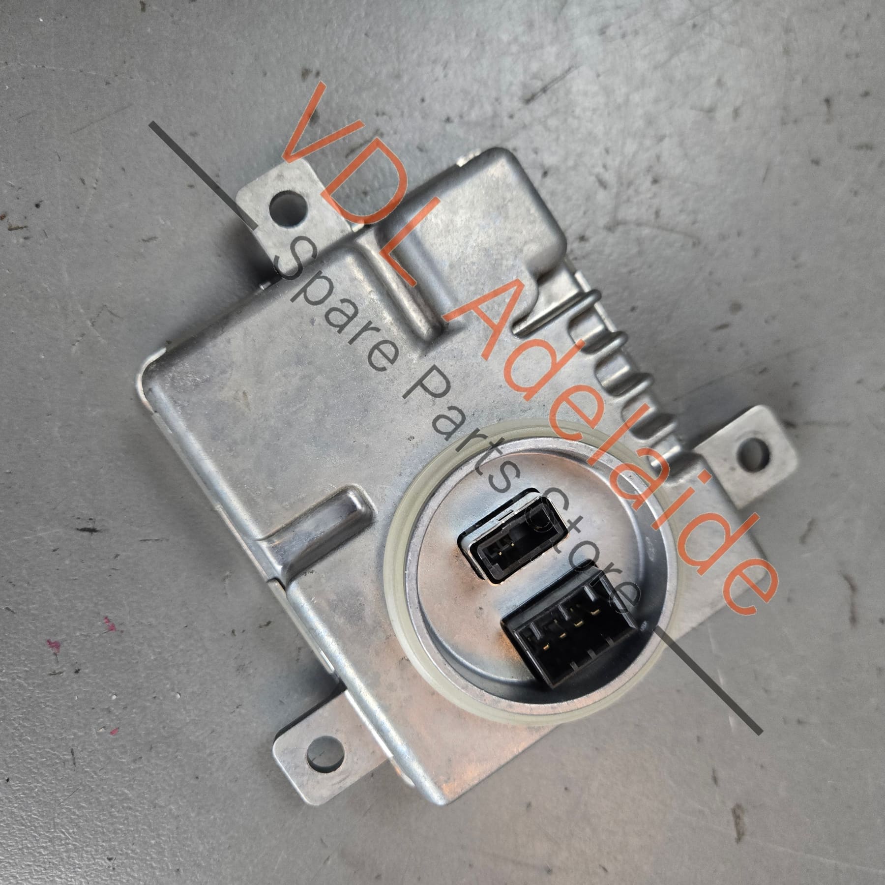 99161832303   Porsche 911 991 Xenon Headlight Control Unit Module 99161832303