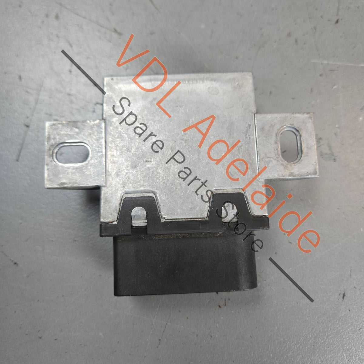99161802501 99161802504  Porsche 911 Boxster Cayman Fuel Pump Control Module Unit 99161802501 99161802504