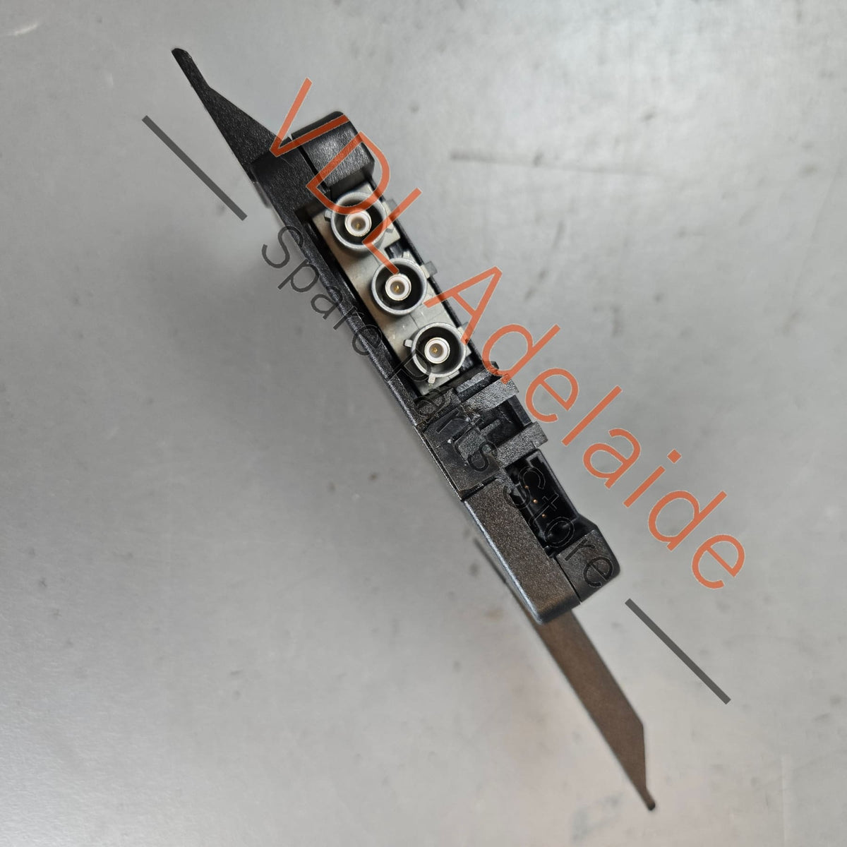 99161812200   Porsche 911 991 Antenna Control Module 99161812200