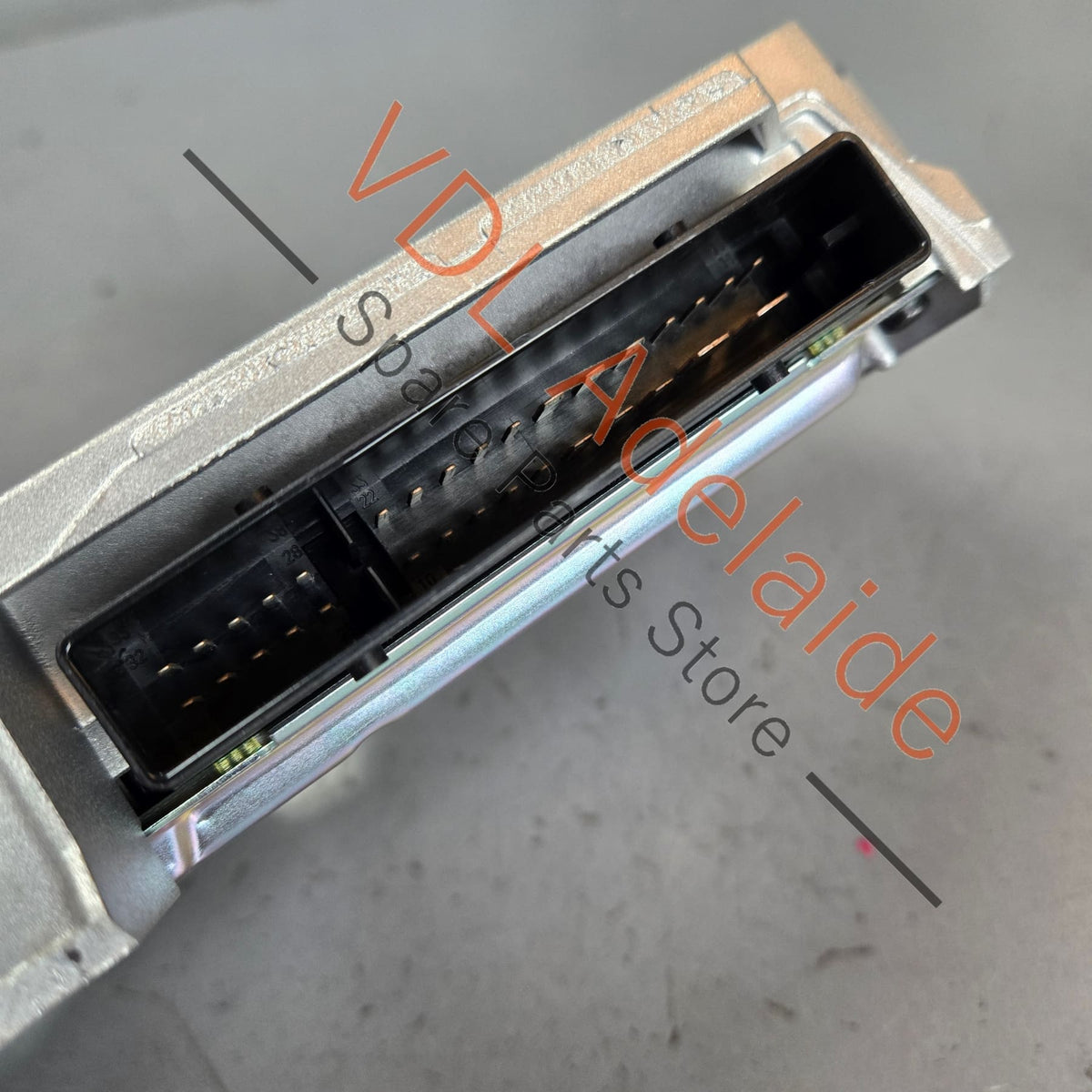 7PP035223P 7PP035223AA  Porsche BOSE Audio Amplifier Amp 7PP035223P 95564530201 7PP035223AA