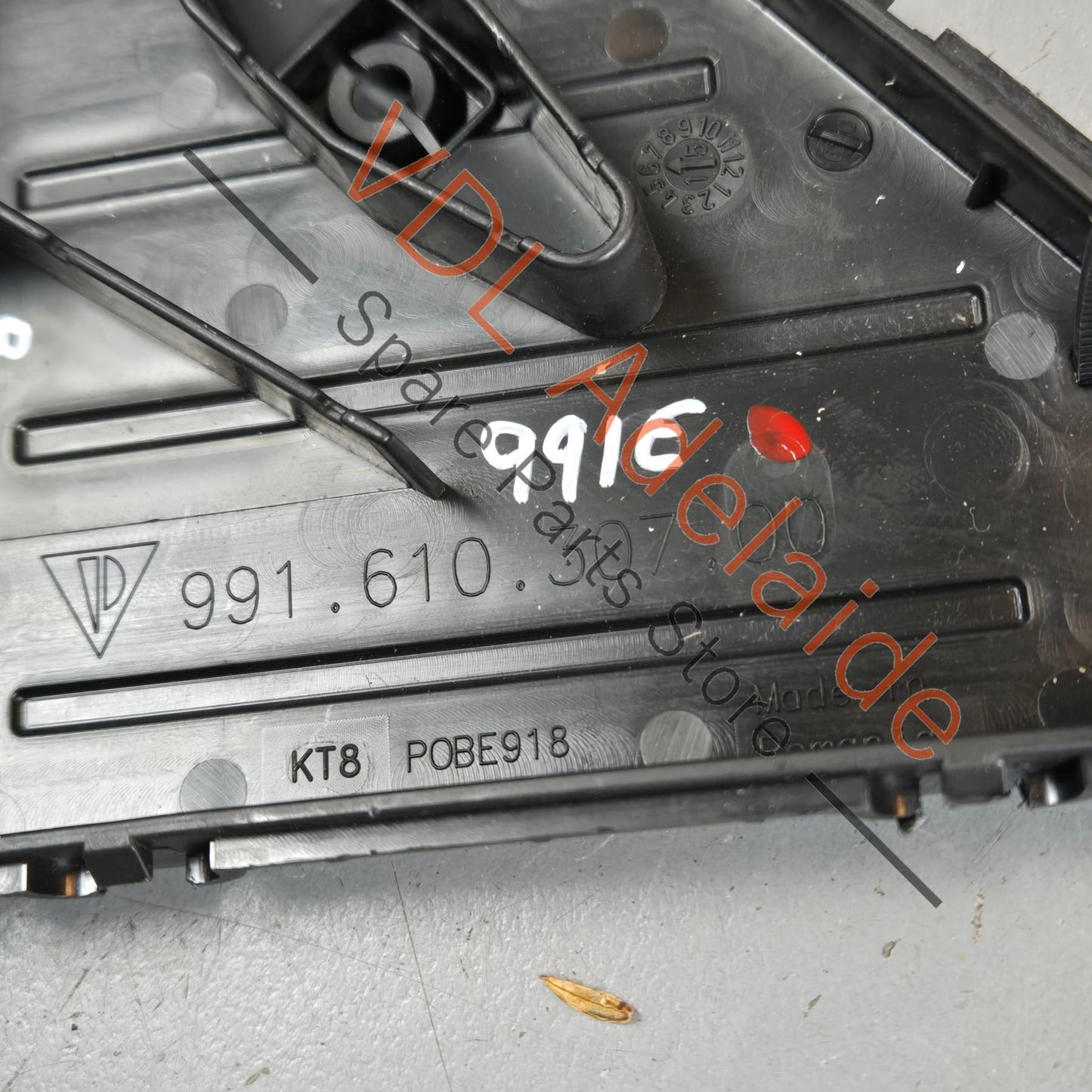 99161030103   Porsche 911 991 Main Fuse Board Circuit Breaker Panel 99161030103