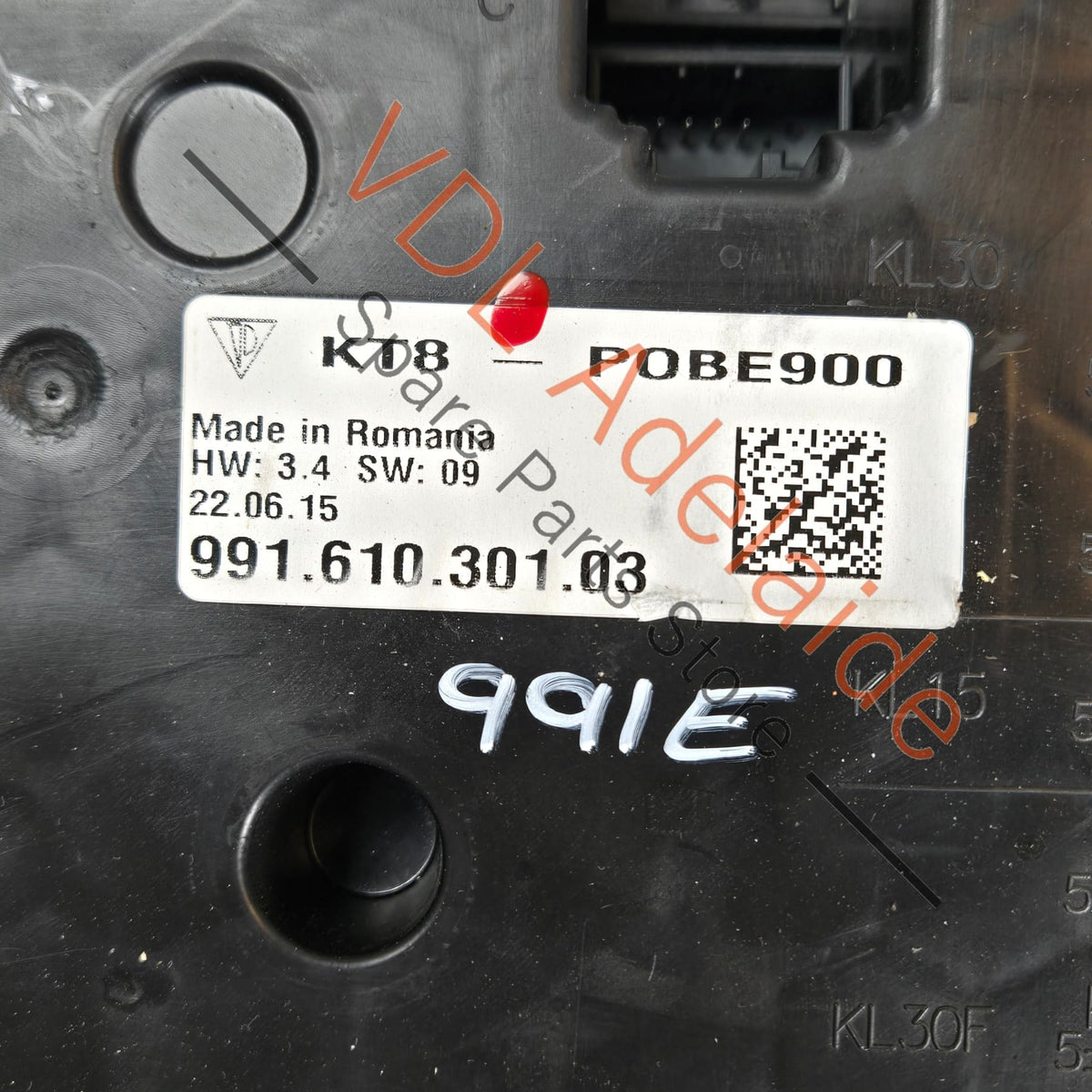 99161030103   Porsche 911 991 Main Fuse Board Circuit Breaker Panel 99161030103