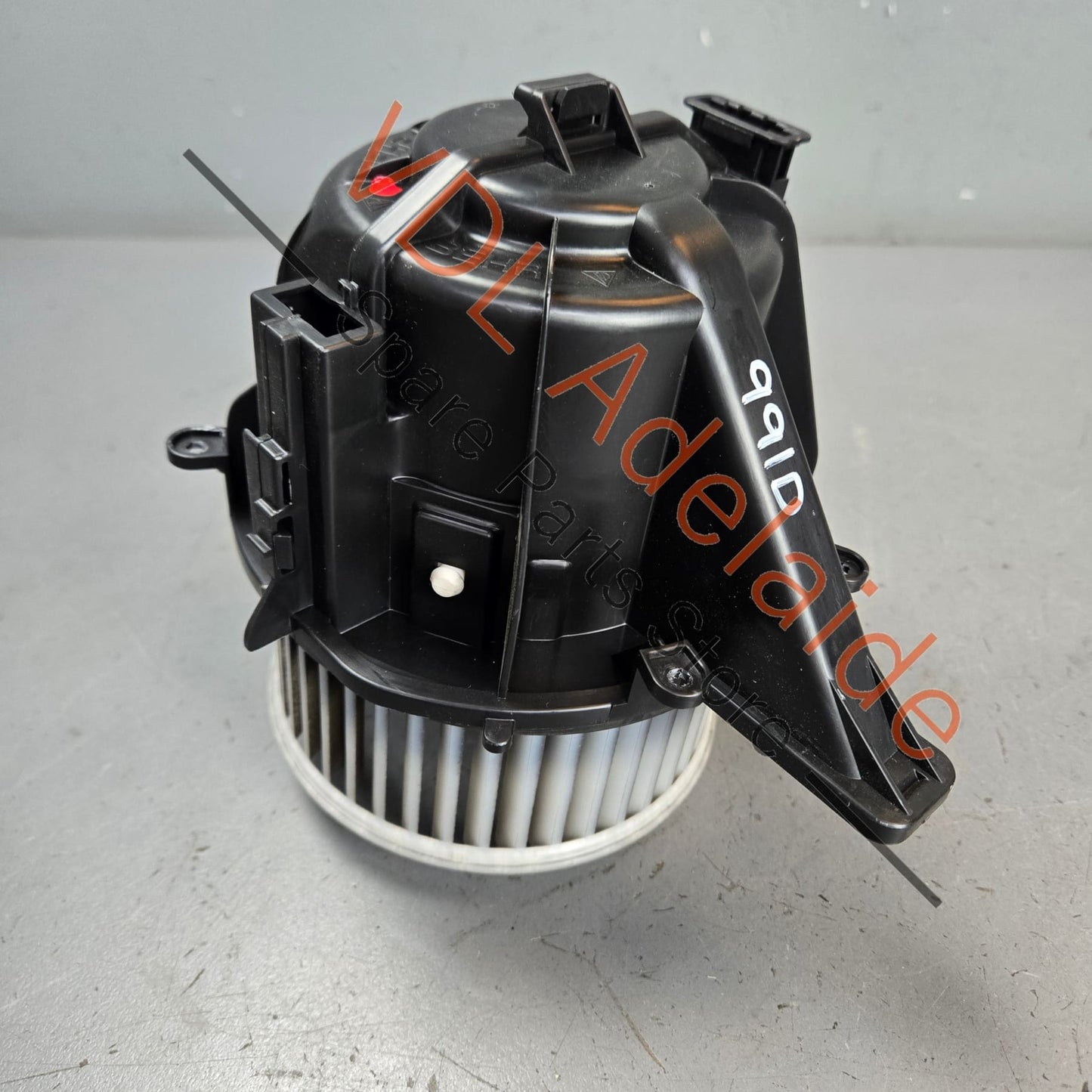 99157392201   Porsche 911 991 Dash Blower Fan 99157392201