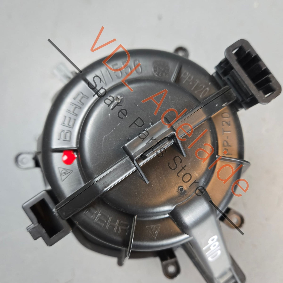 99157392201   Porsche 911 991 Dash Blower Fan 99157392201