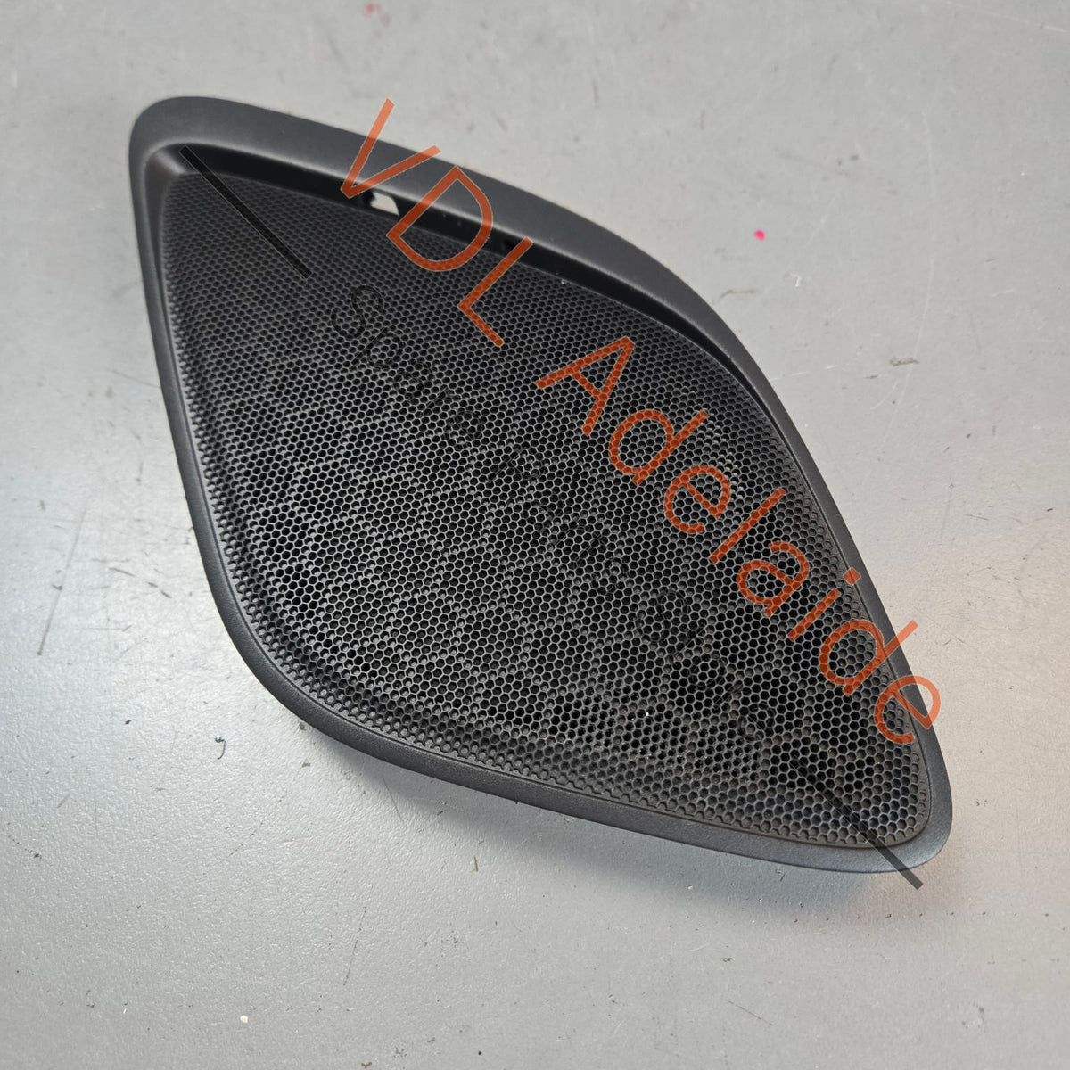 99155504900 991555049001  Porsche 911 Rear Left Interior Trim Speaker Cover 99155504900 1E0