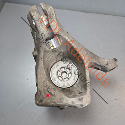 99134115706   Porsche 911 991 Boxster Cayman Front Left Hub Knuckle 99134115706 with wheel bearing