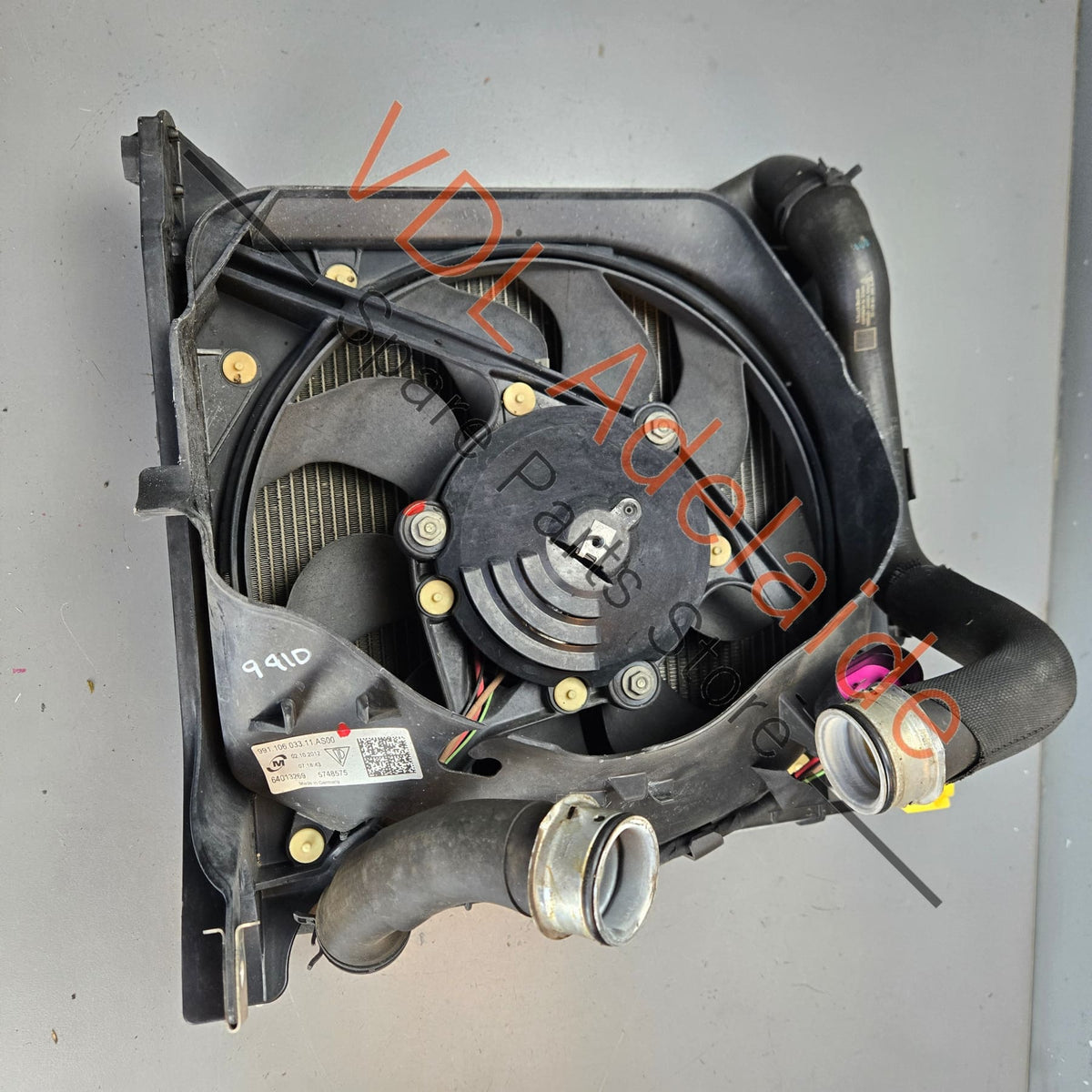 99110615502 99162493903 99110613103 Porsche 911 991 Left Side Radiator & Fan Assembly