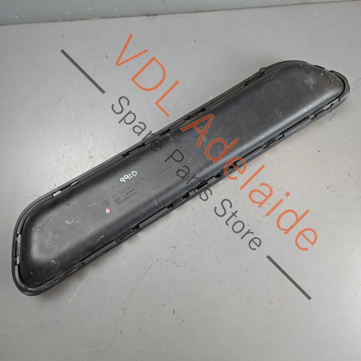 991506000000 99150556900  Porsche 911 991.1 Front Bumper Middle Grille Trim 99150556900 1E0