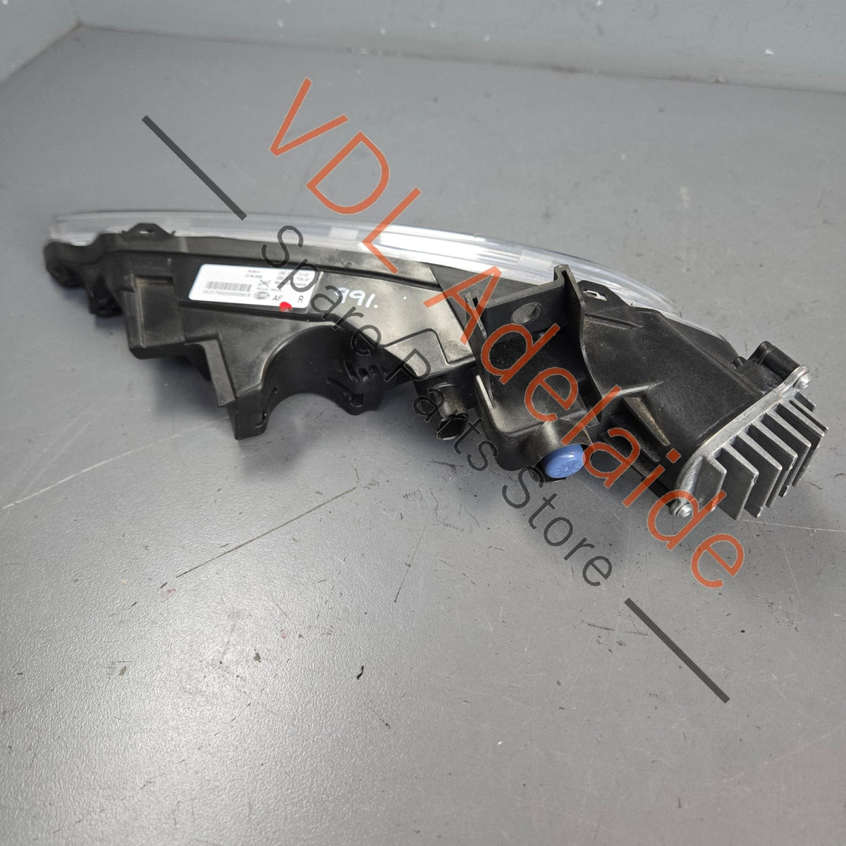 99163116003 99163116004  Porsche 911 991.2 DRL Right Side Headlight LED GENUINE HELLA 99163116003 99163116004