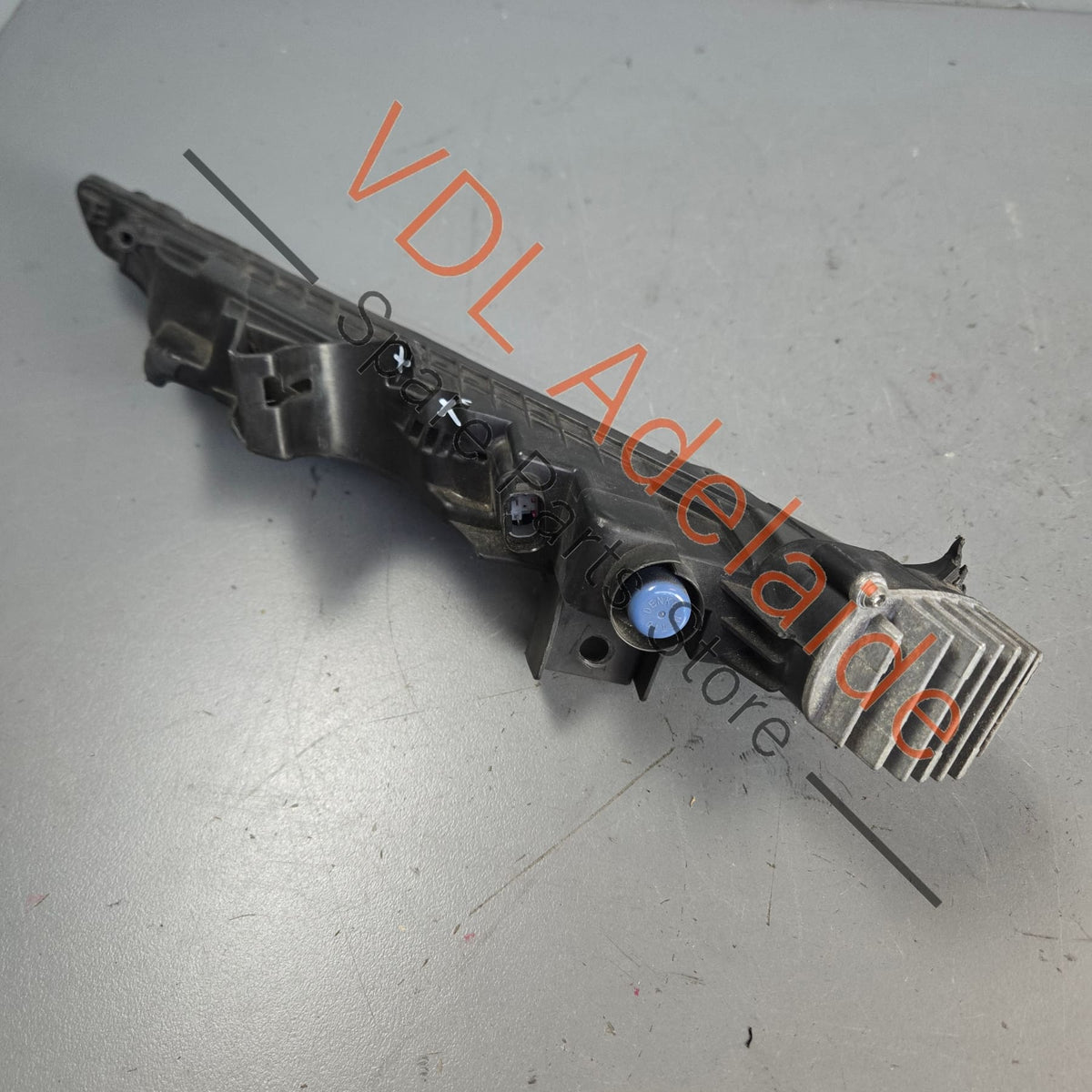99163115903 99163115904  Porsche 911 991.2 DRL Left Side Headlight LED GENUINE HELLA 99163115903 99163115904