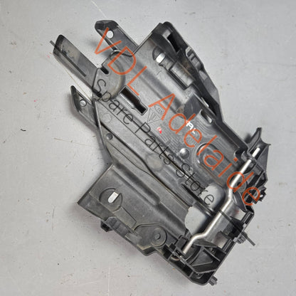 99163120102 99163120100  Porsche 911 991 Left headlight Mounting Bracket 99163120100