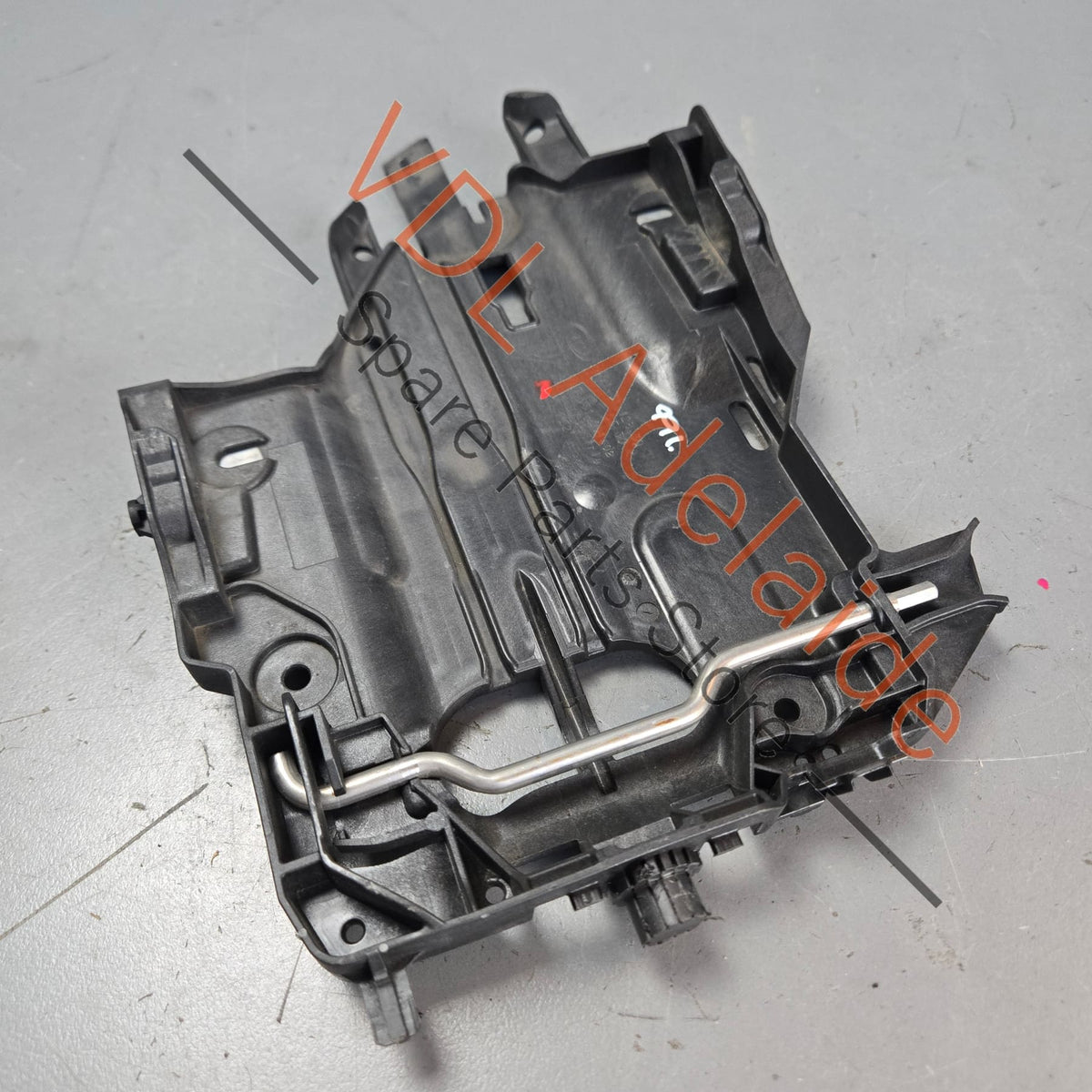 99163120102 99163120100  Porsche 911 991 Left headlight Mounting Bracket 99163120100
