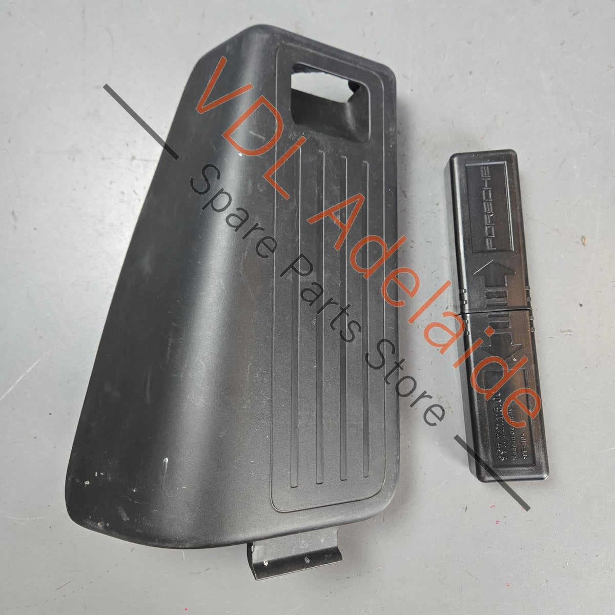 99155142107 991551000000  Porsche 911 991 Tool Kit & Storage Compartment Left 99155142107