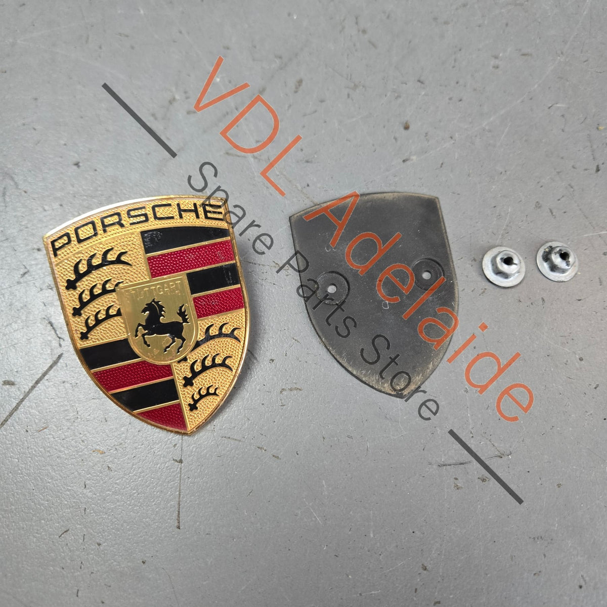 9P1853601 99155921100  Porsche 911 Boxster Cayman Cayenne Macan Front Bonnet Badge Emblem Crest 9P1853601