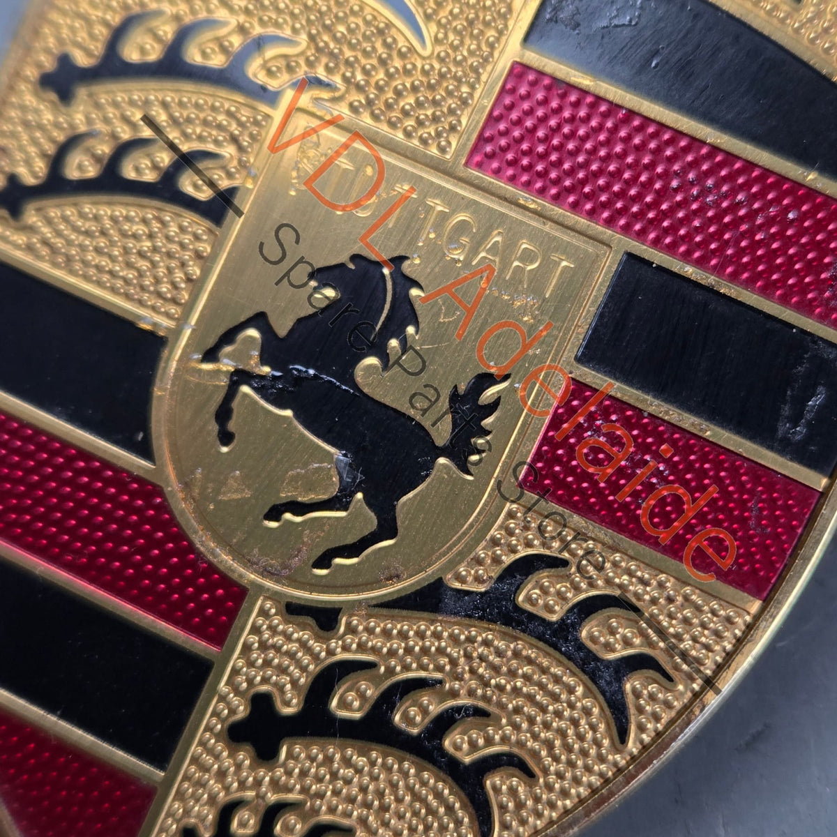 9P1853601 99155921100  Porsche 911 Boxster Cayman Cayenne Macan Front Bonnet Badge Emblem Crest 9P1853601
