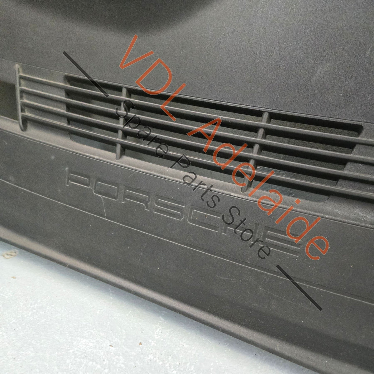 991555000000 99155536705  Porsche 911 991 981 Front Wiper Cowl Trim Panel Black 99155536707 99155536705