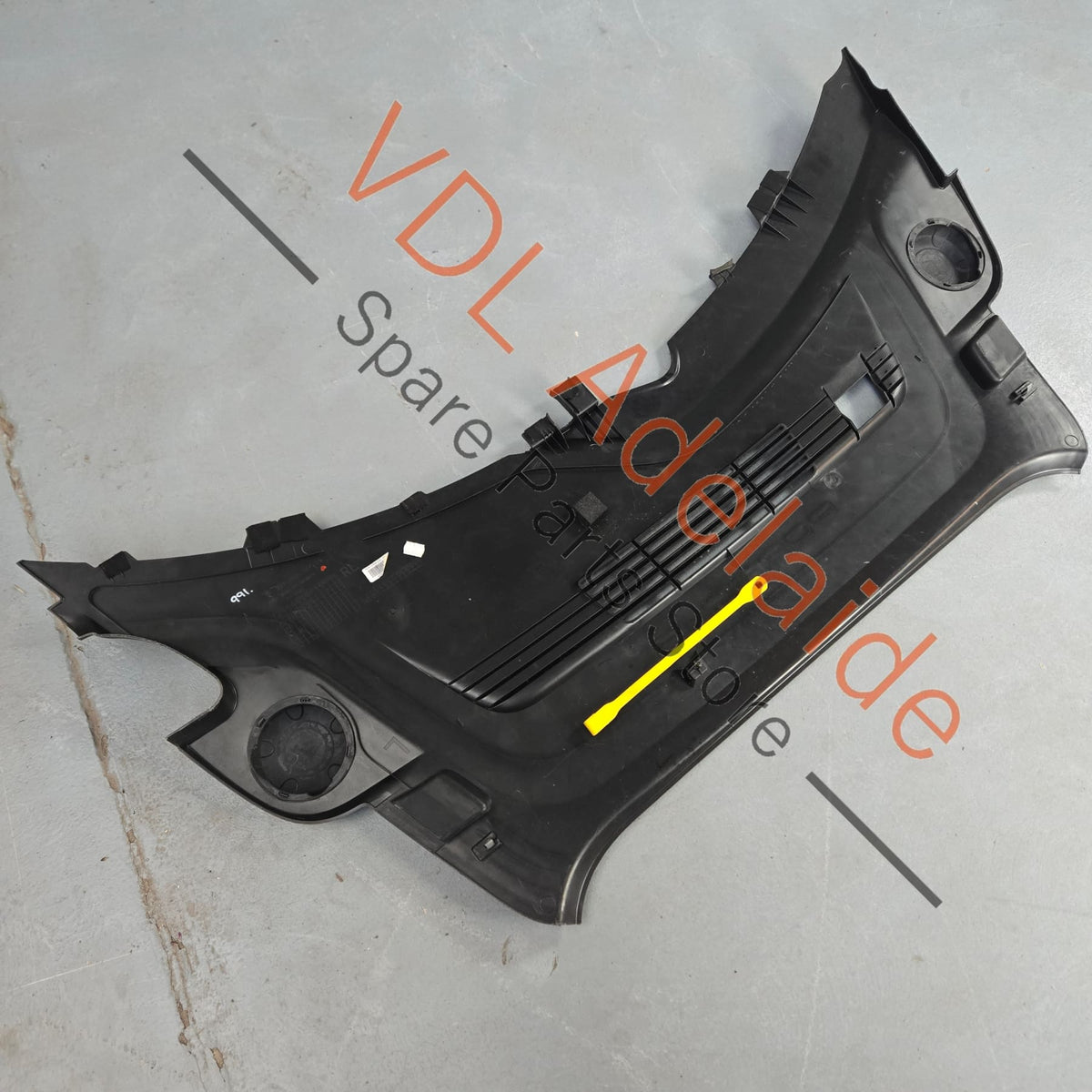 991555000000 99155536705  Porsche 911 991 981 Front Wiper Cowl Trim Panel Black 99155536707 99155536705