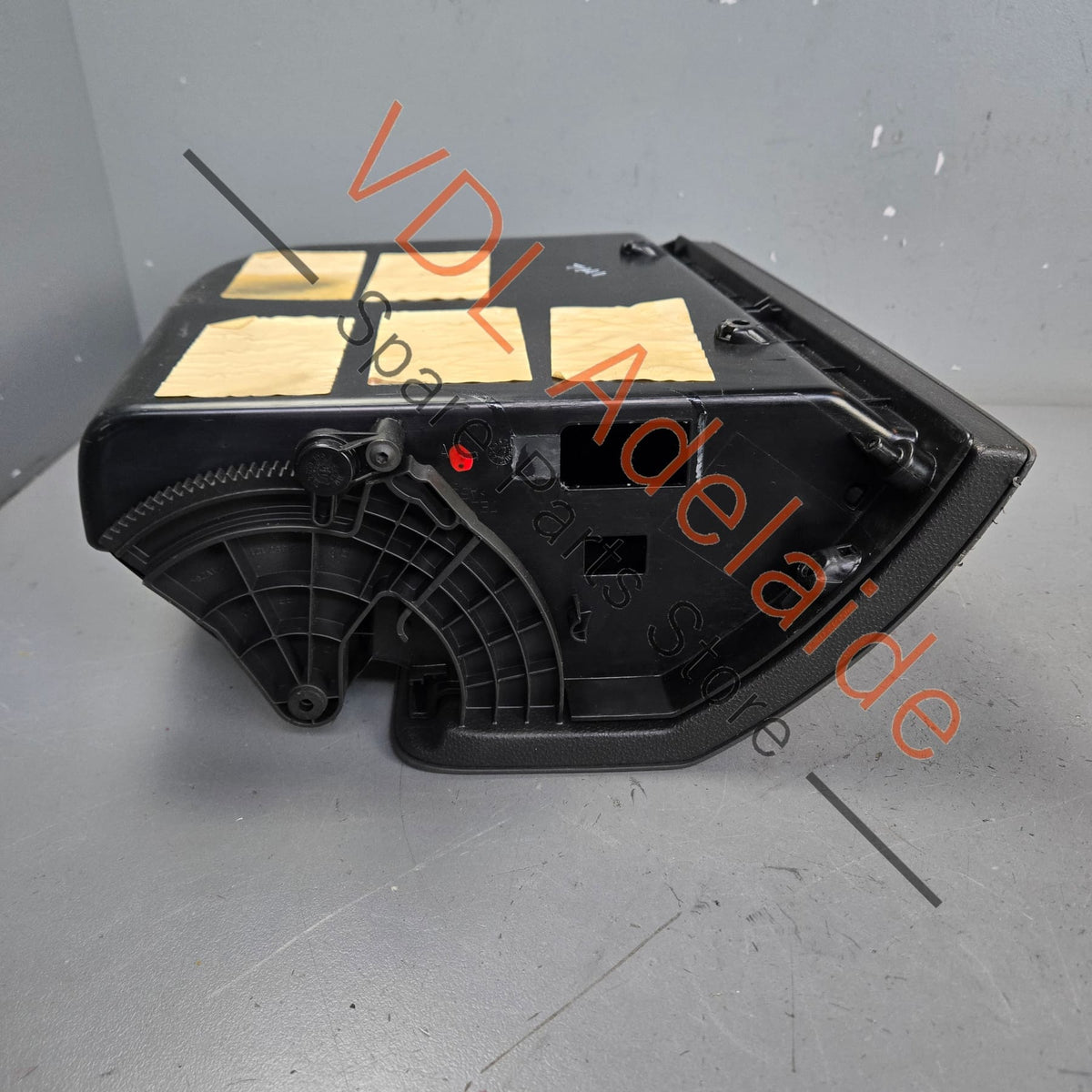 7H2857121A71N 7E28570959B9   VW T5 Transporter Multivan Glovebox 7H2857121A 7E2857095