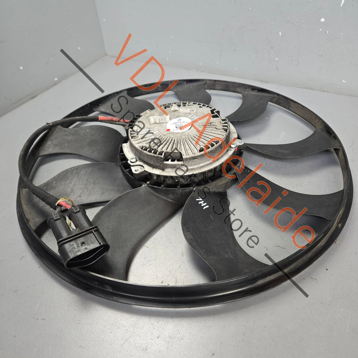 7E0121205J 7E0121205B   Genuine VW T5 Transporter Multivan Radiator Fan 850W BROSE