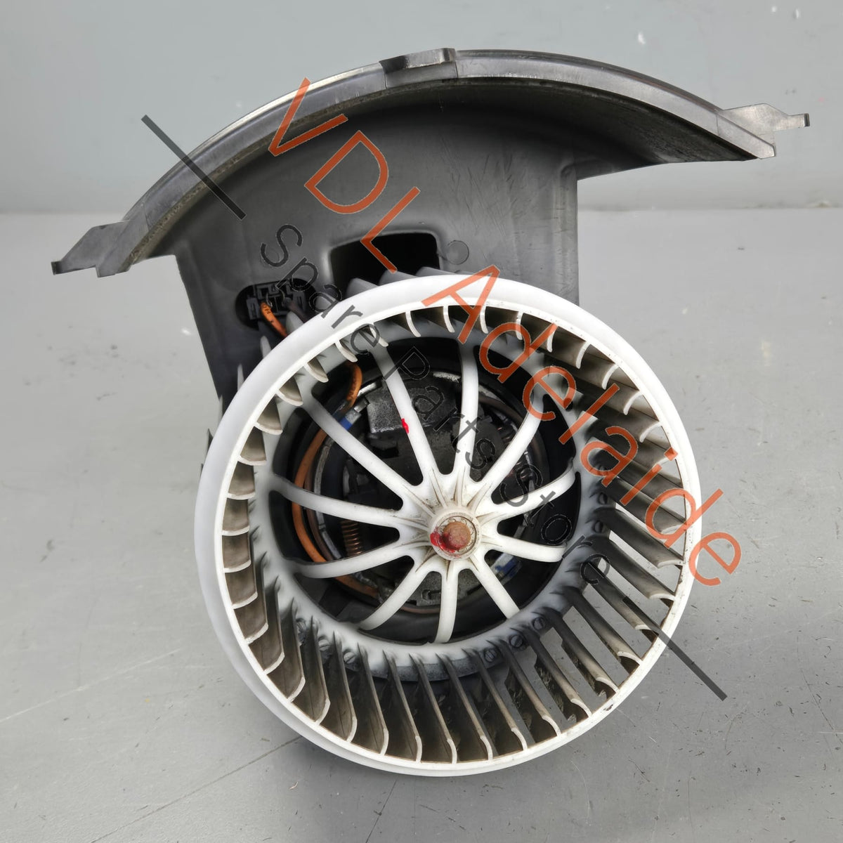 7E6820021    Genuine VW T5 Transporter Multivan AC Blower Fan Motor 7E6820021 for RHD model