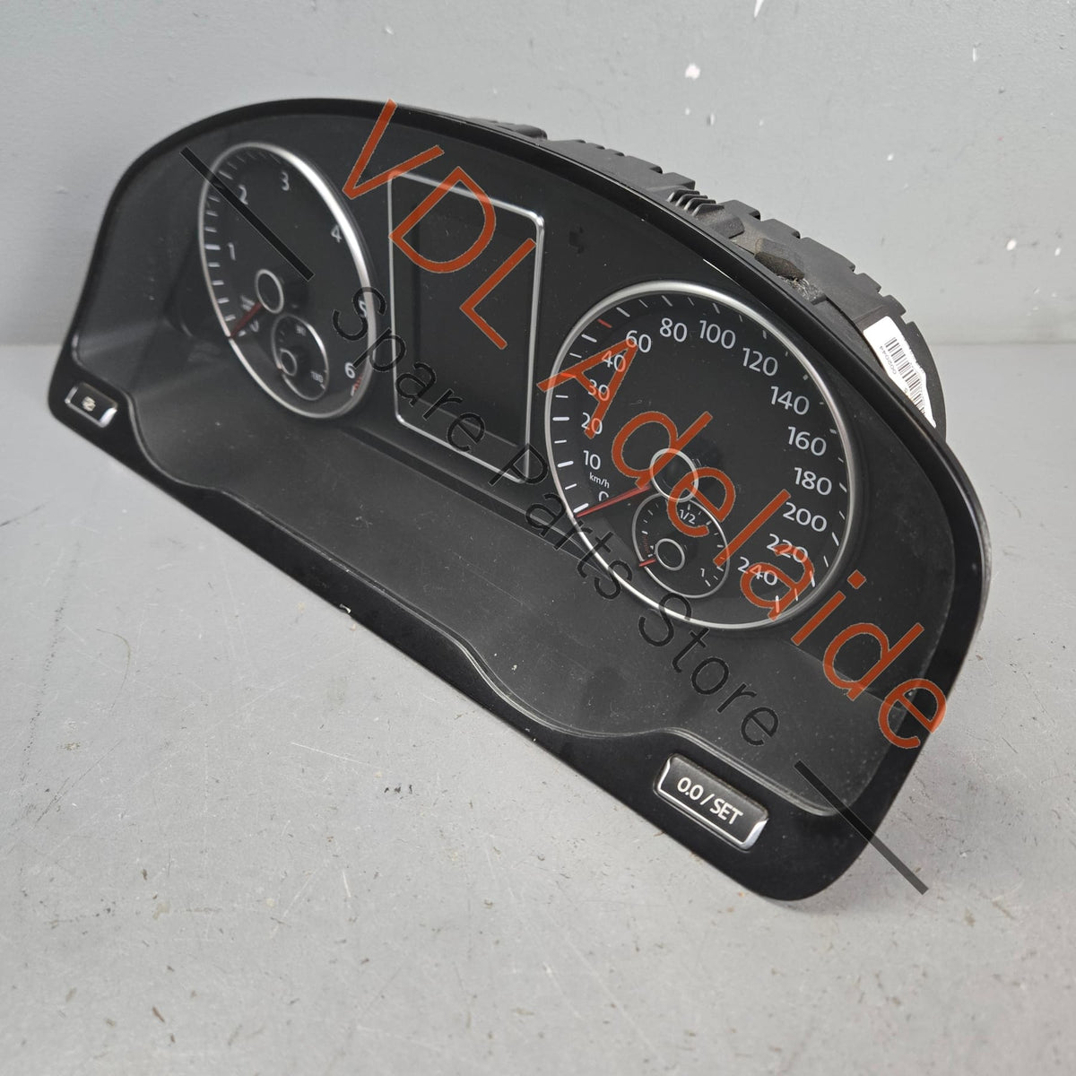 7E0920880E    VW Transporter T5 Dashboard Cluster Instrument Gauges 7E0920880E KM/h Diesel