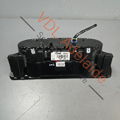 7E0920880E    VW Transporter T5 Dashboard Cluster Instrument Gauges 7E0920880E KM/h Diesel