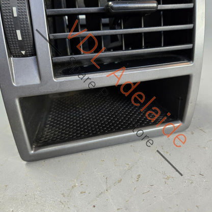 7E0819204D 7E0819204F   VW Transporter T5 Centre Right Air Vent 7E0819204D 7E0819204F