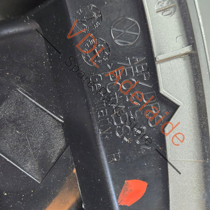 7E0819204D 7E0819204F   VW Transporter T5 Centre Right Air Vent 7E0819204D 7E0819204F