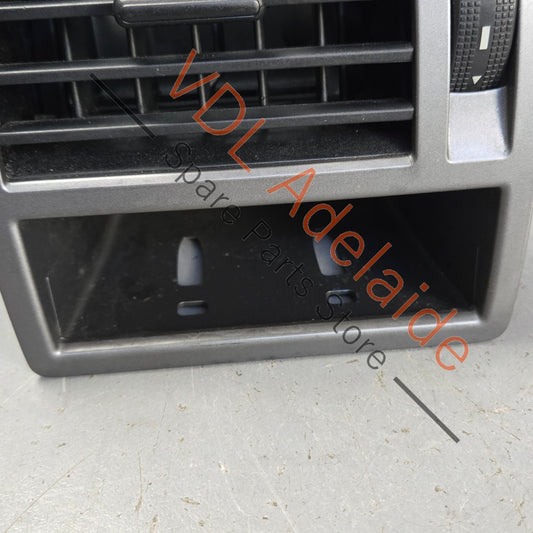 7E0819203D 7E0819203F   VW Transporter T5 Centre Left Air Vent 7E0819203D 7E0819203F